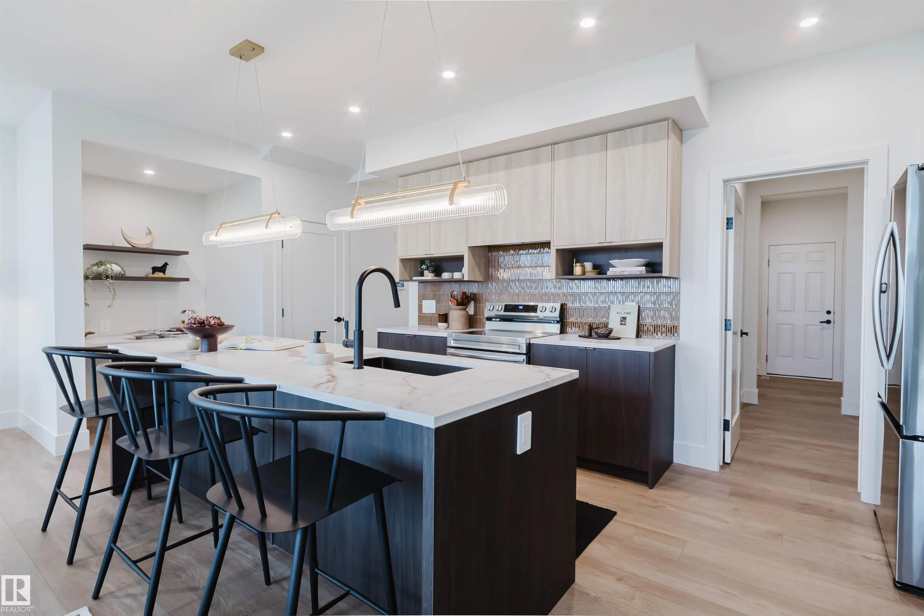 22 Clichy Close