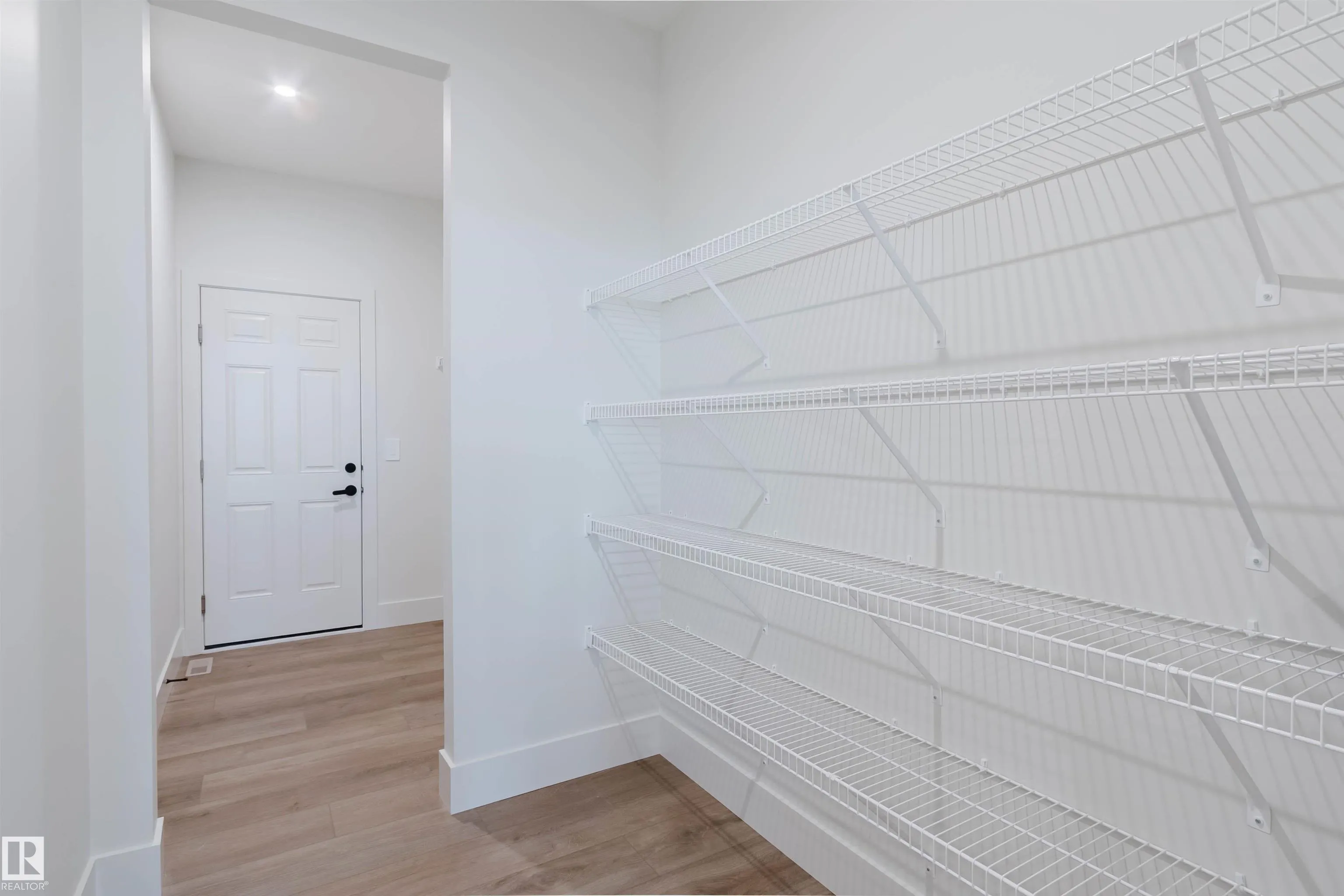 22 Clichy Close