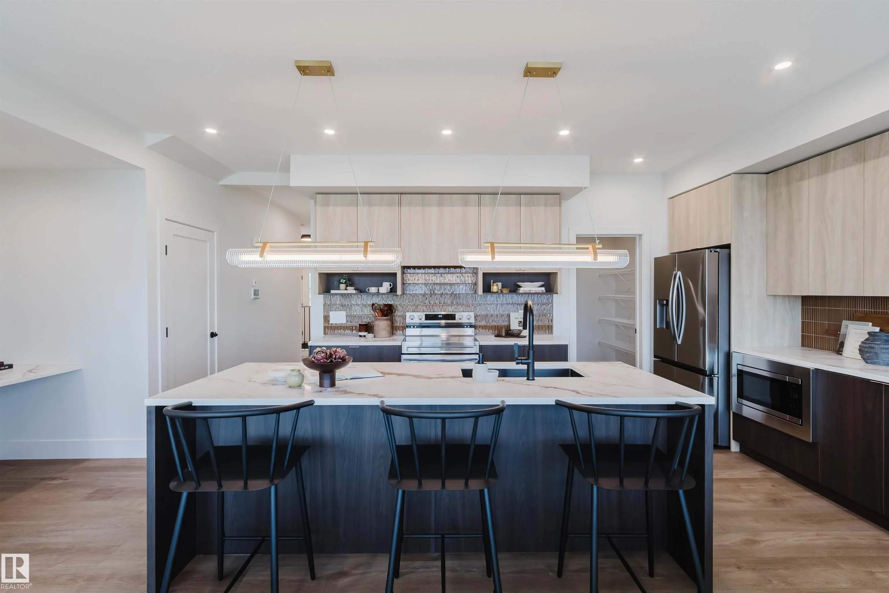 22 Clichy Close