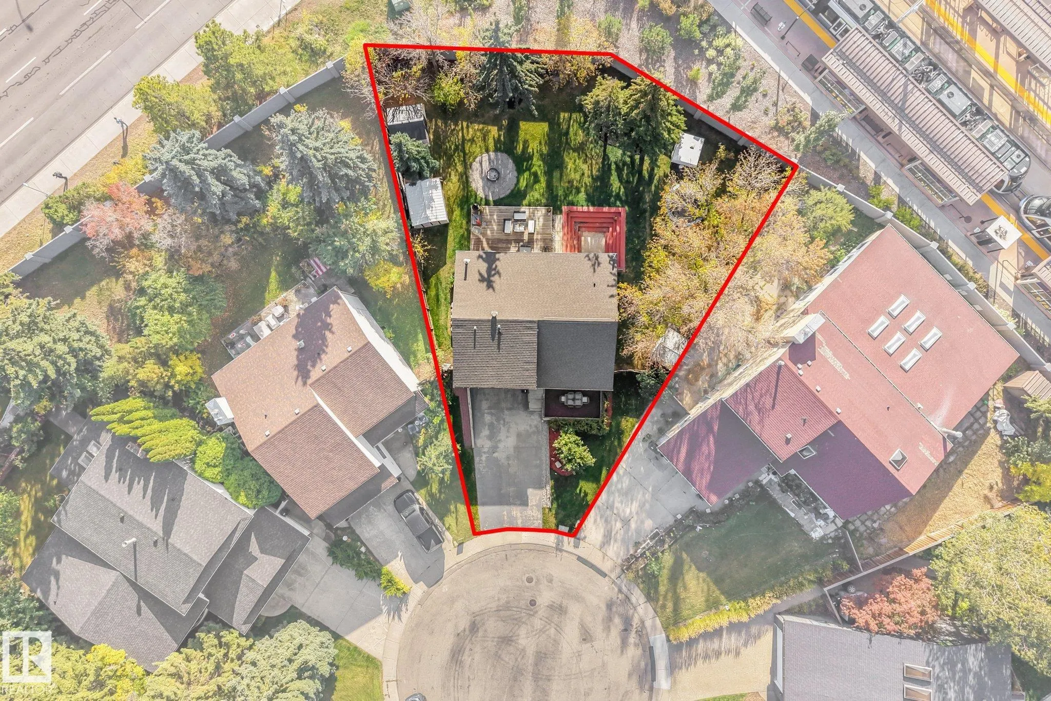 265 GRAND MEADOW Crescent