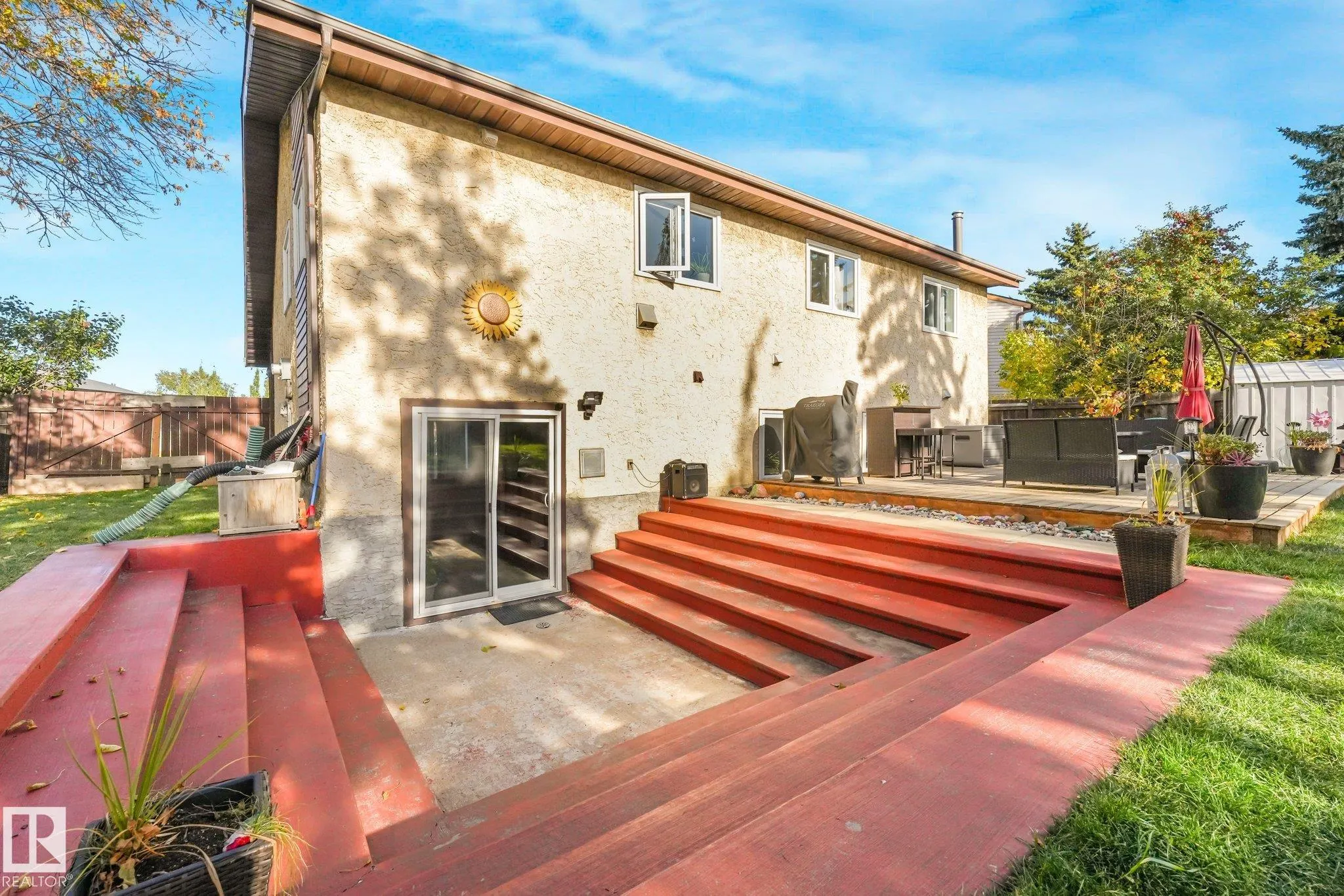 265 GRAND MEADOW Crescent