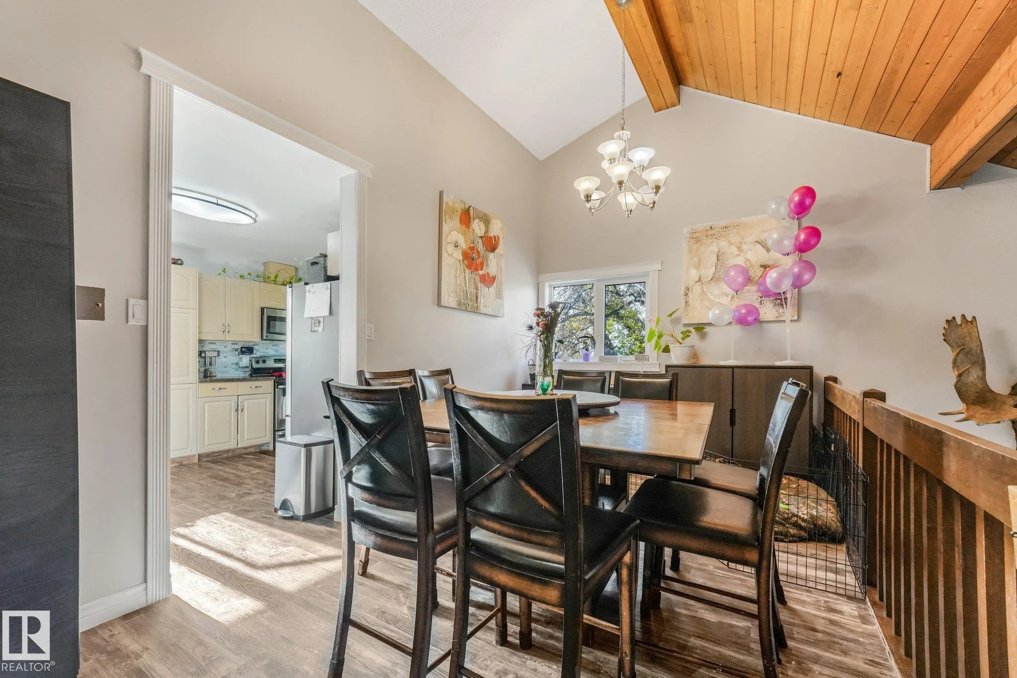 265 GRAND MEADOW Crescent