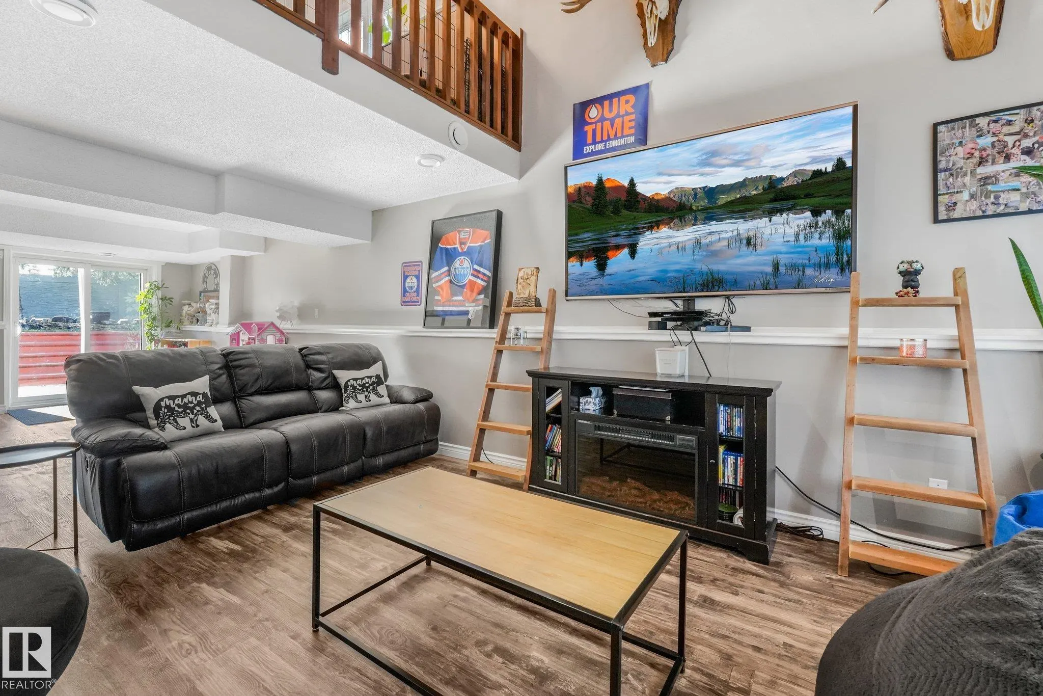 265 GRAND MEADOW Crescent