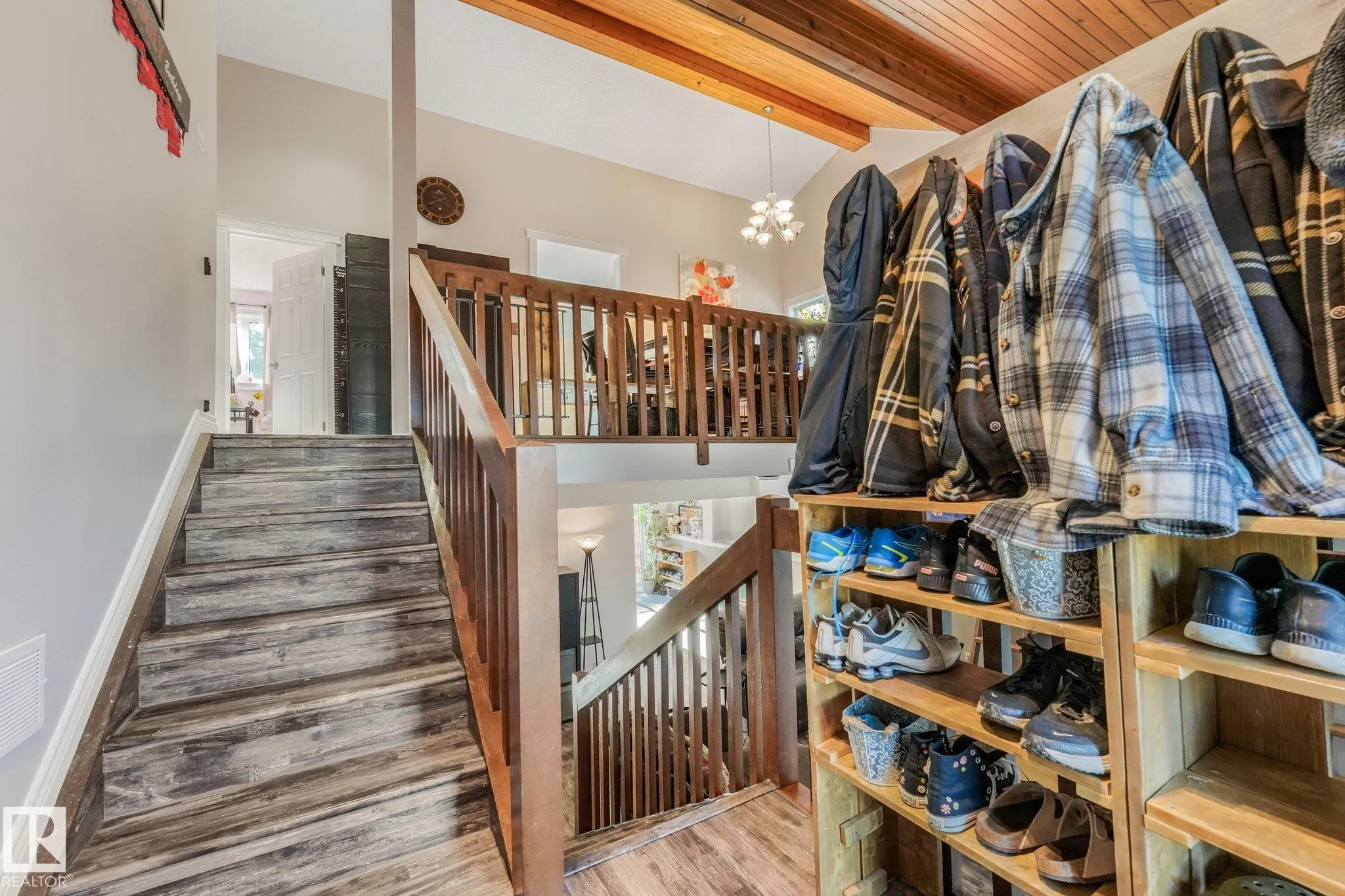 265 GRAND MEADOW Crescent