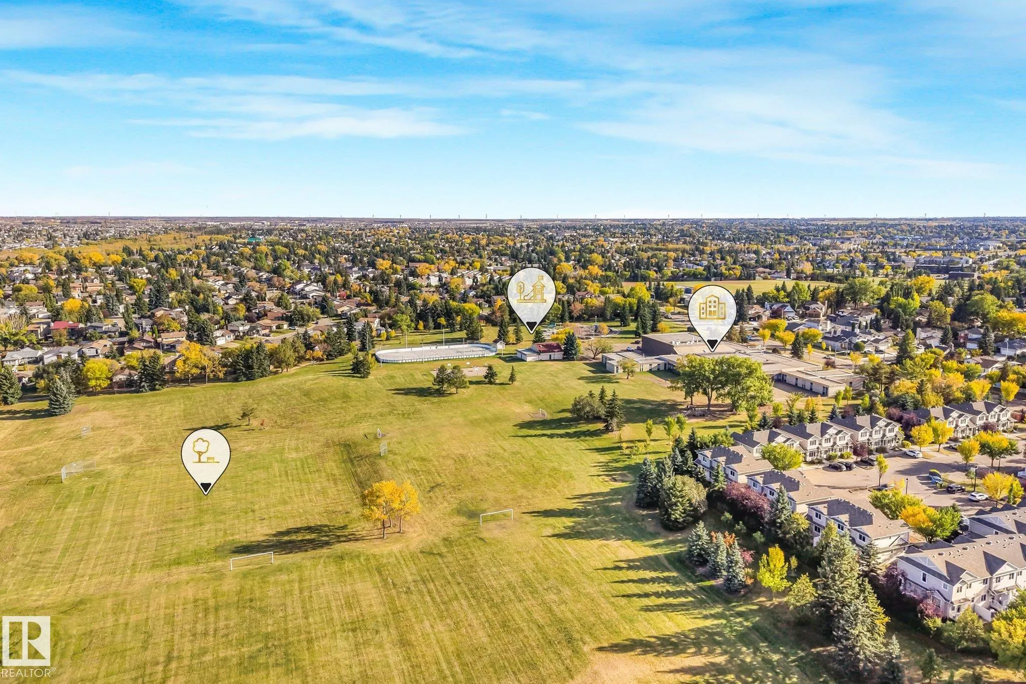 265 GRAND MEADOW Crescent