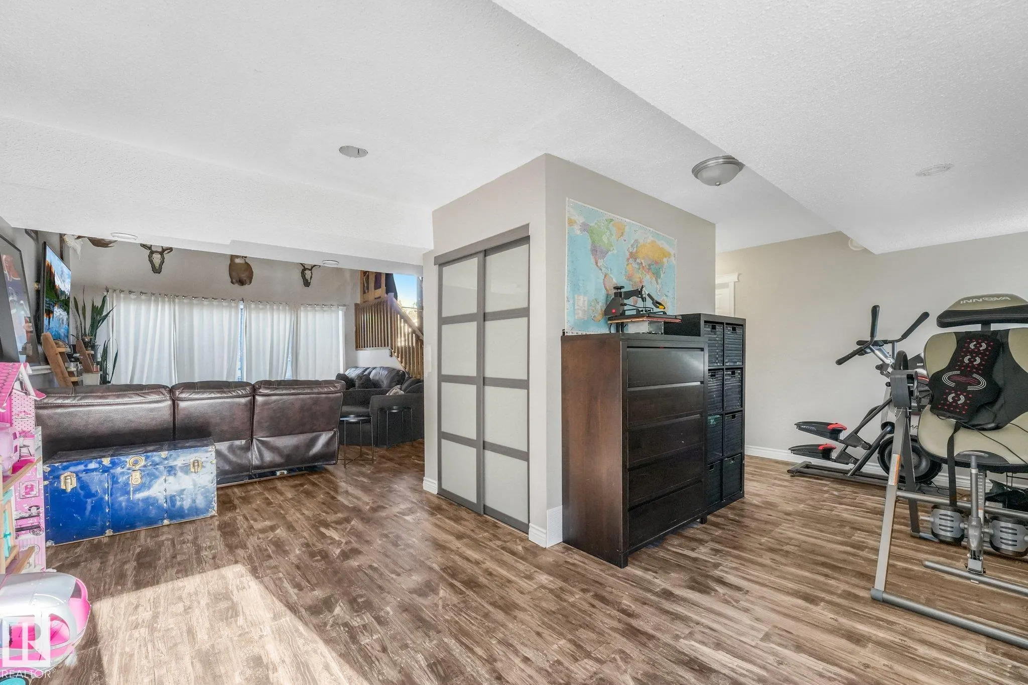 265 GRAND MEADOW Crescent