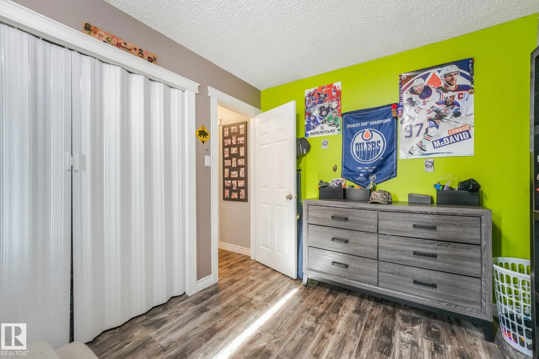 265 GRAND MEADOW Crescent