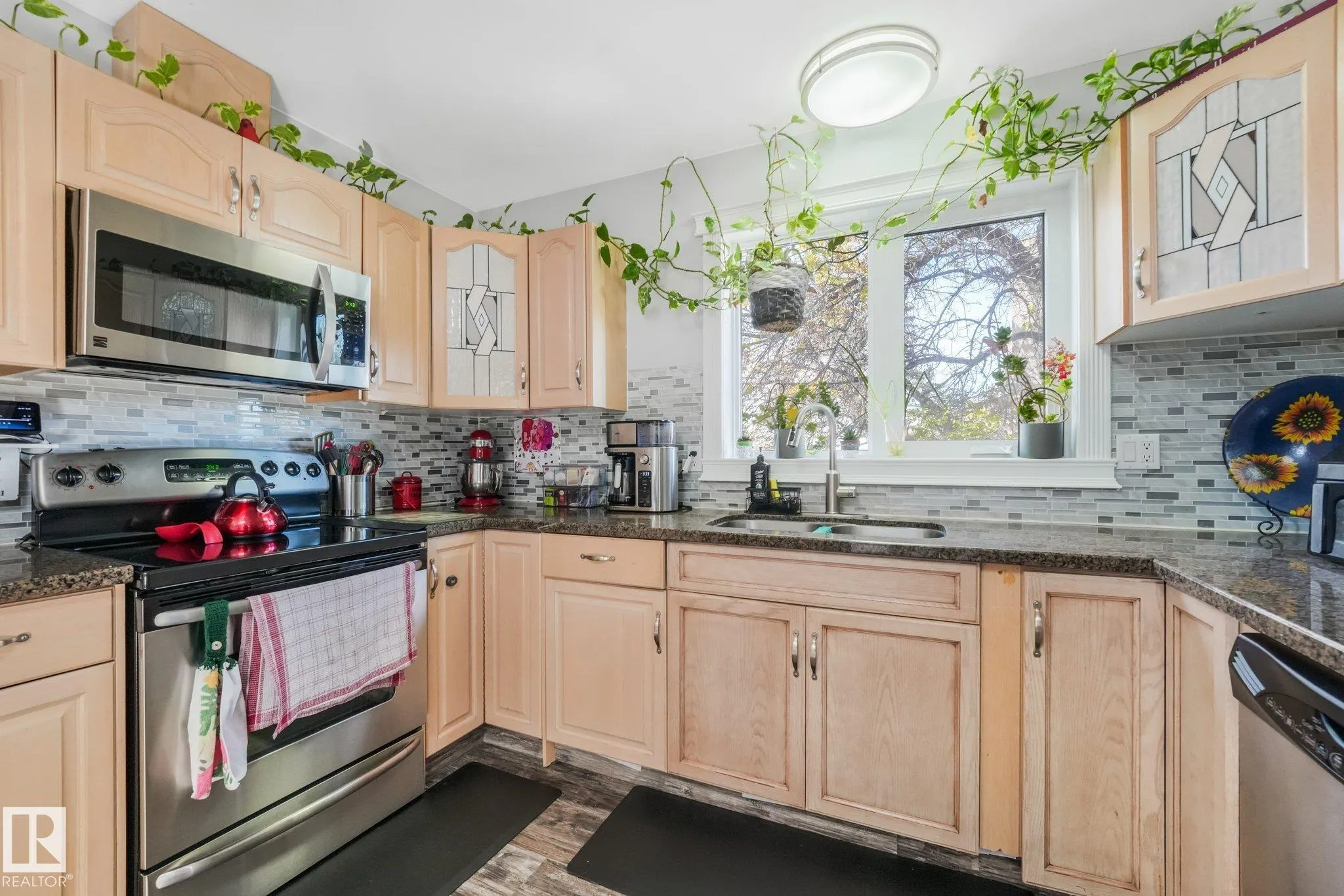 265 GRAND MEADOW Crescent