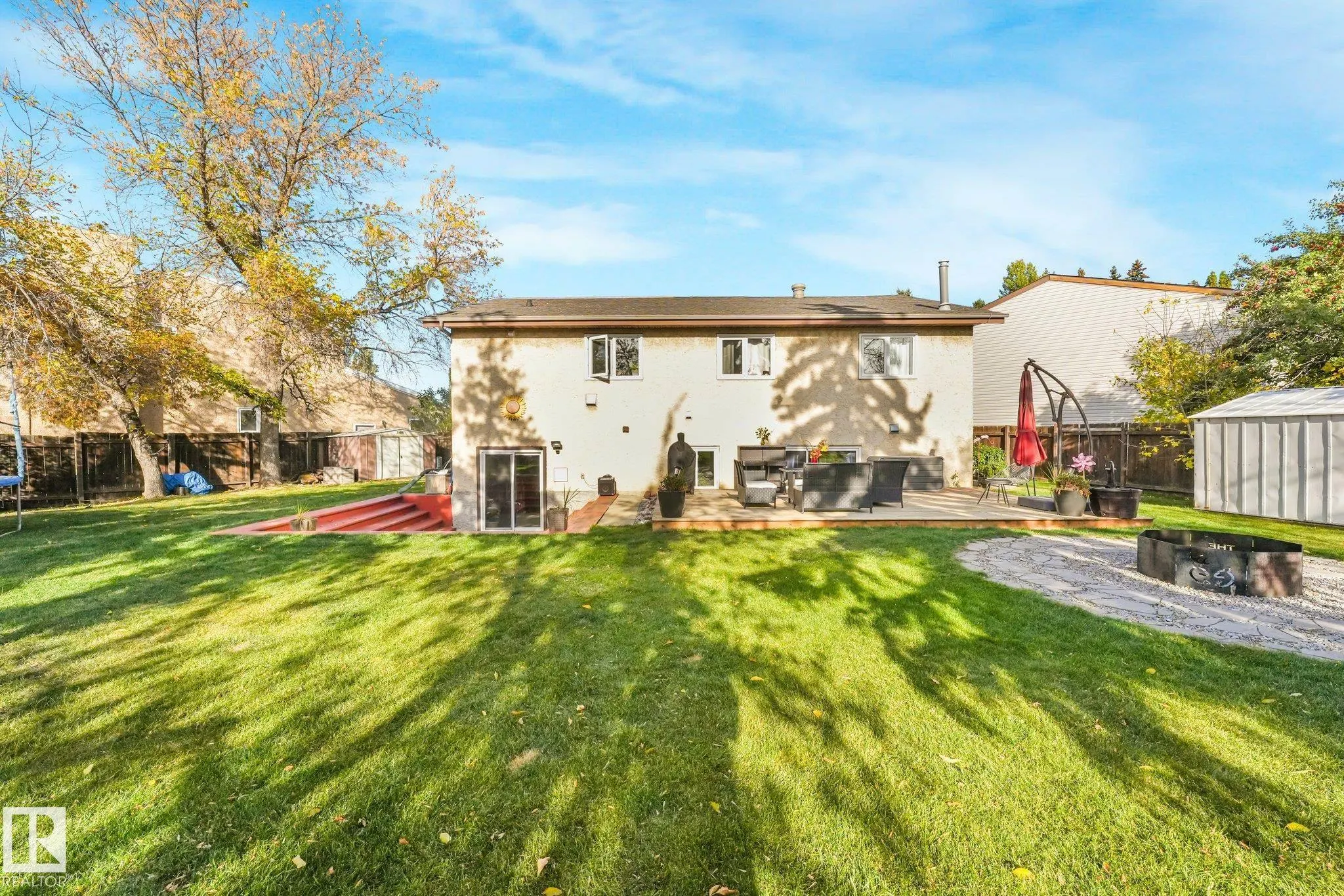 265 GRAND MEADOW Crescent