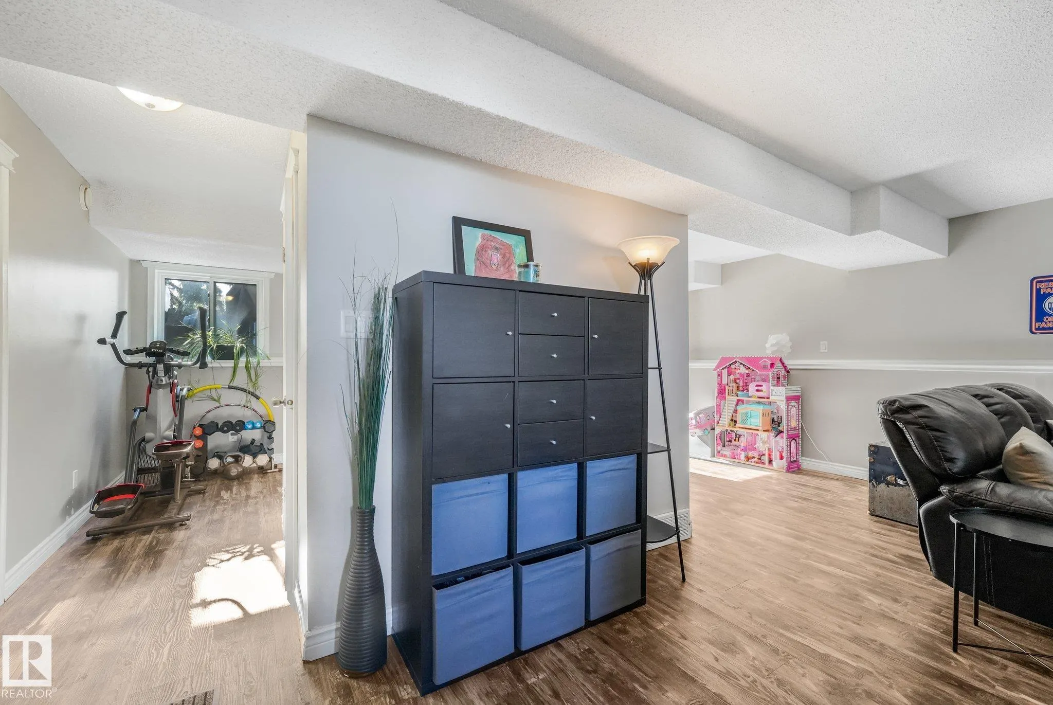 265 GRAND MEADOW Crescent