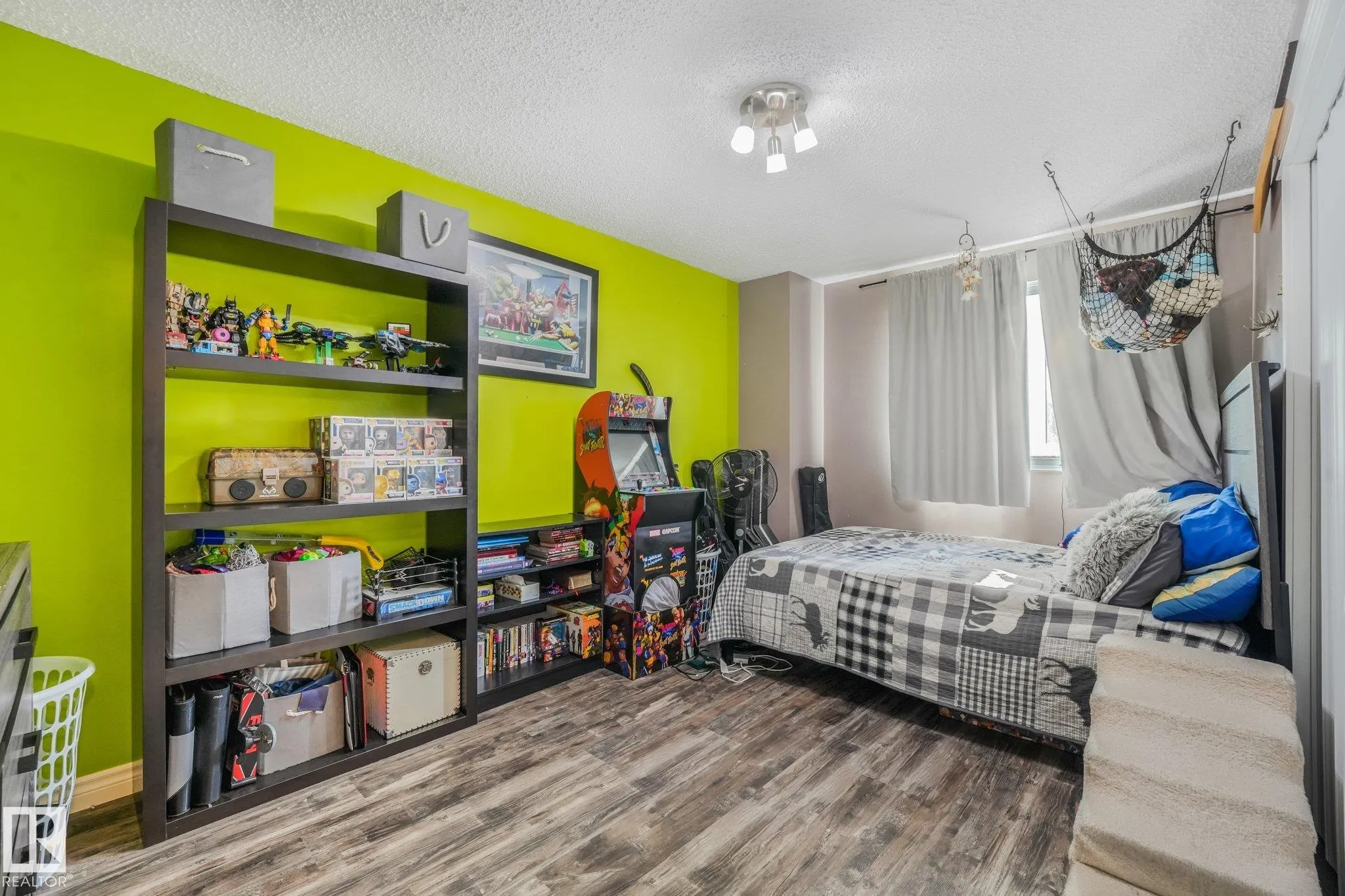 265 GRAND MEADOW Crescent