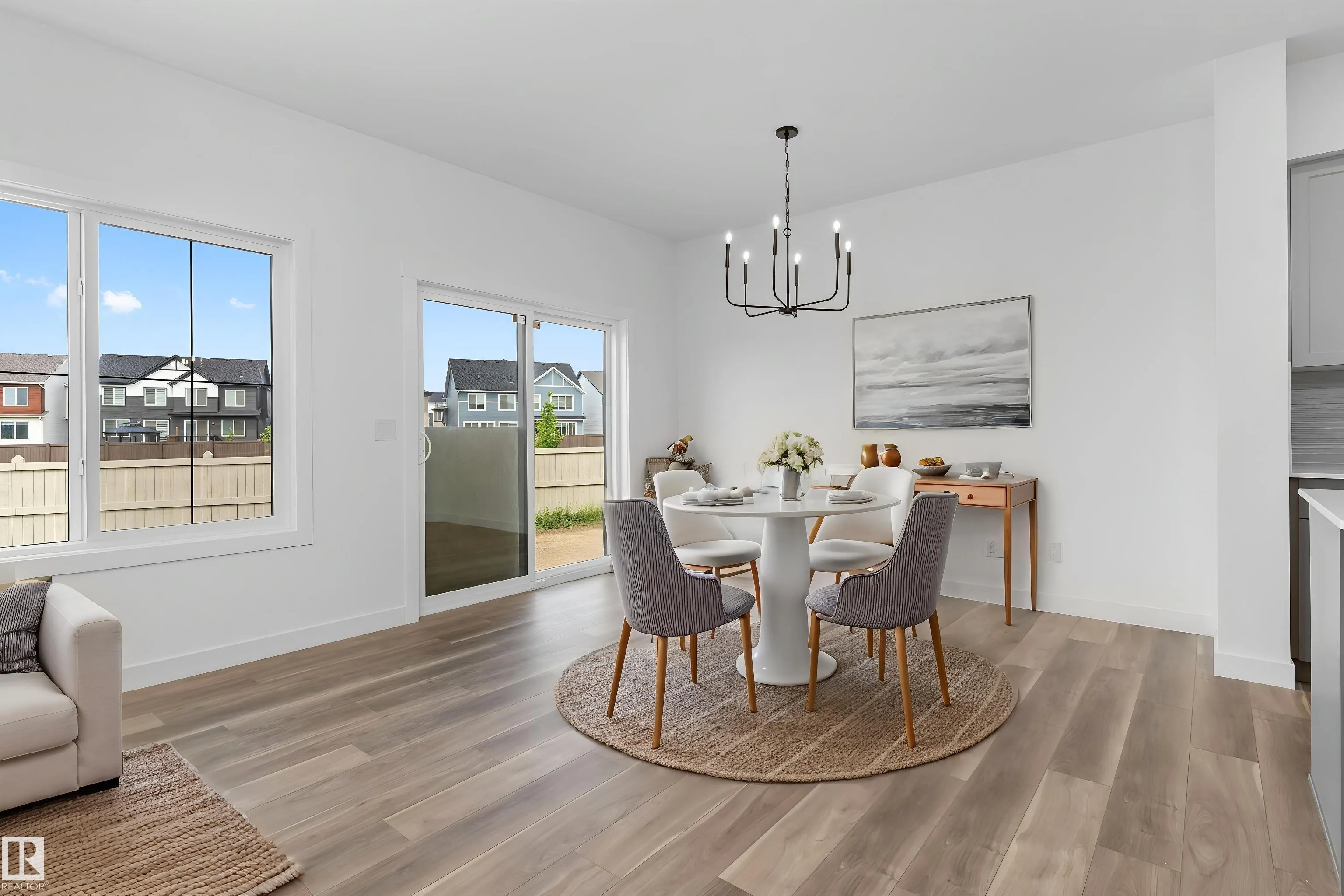 1066 CRISTALL Crescent