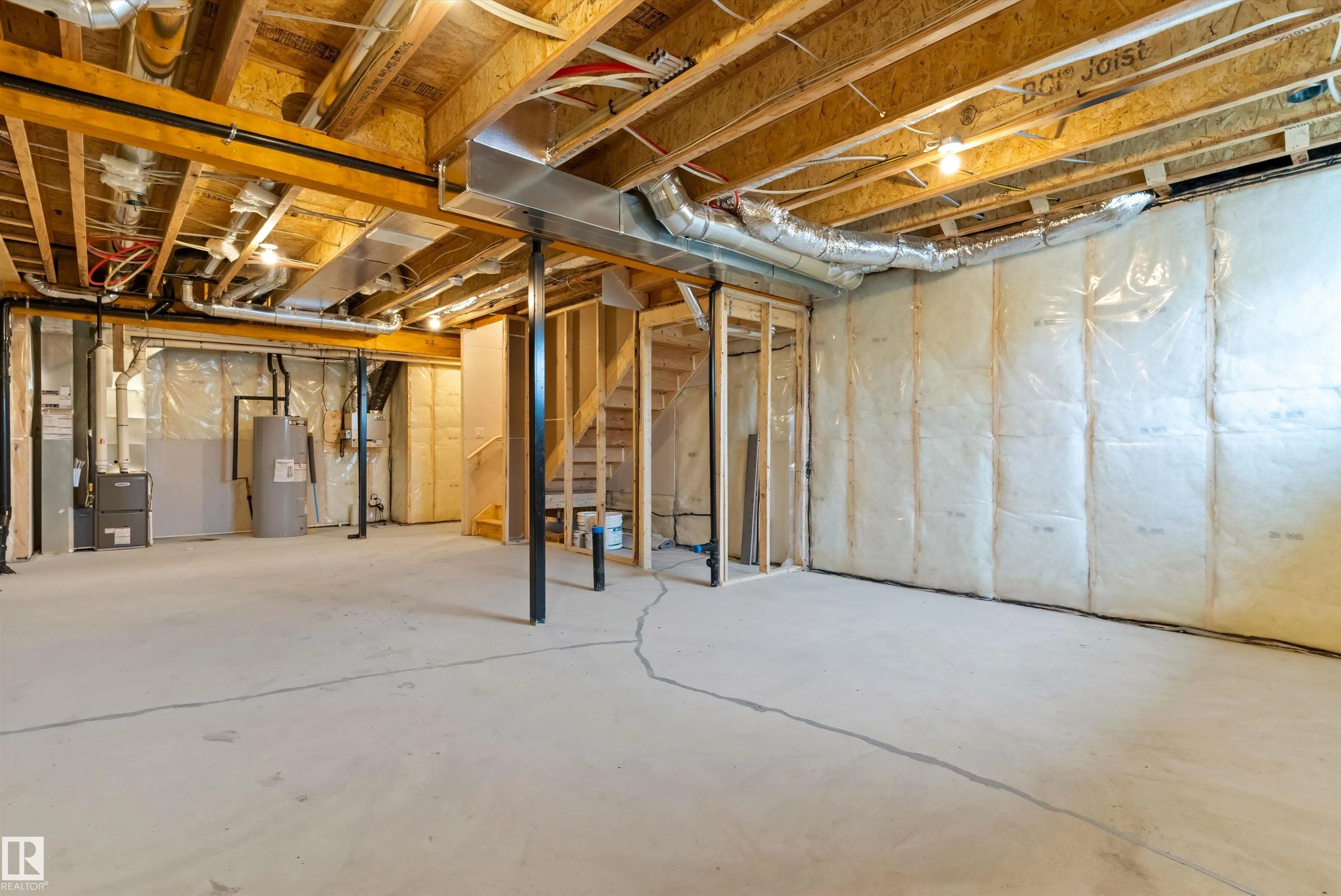 1066 CRISTALL Crescent