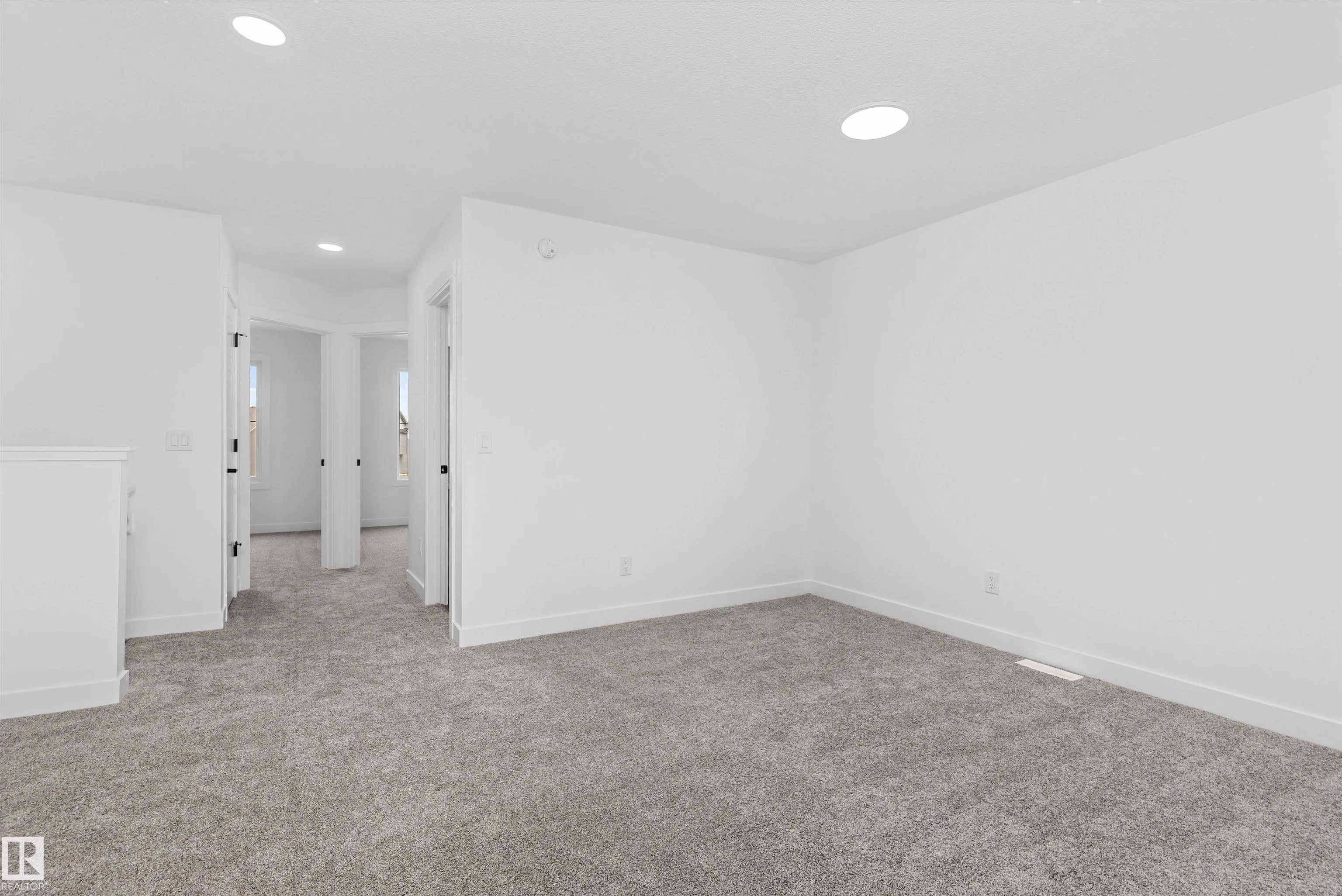 1066 CRISTALL Crescent