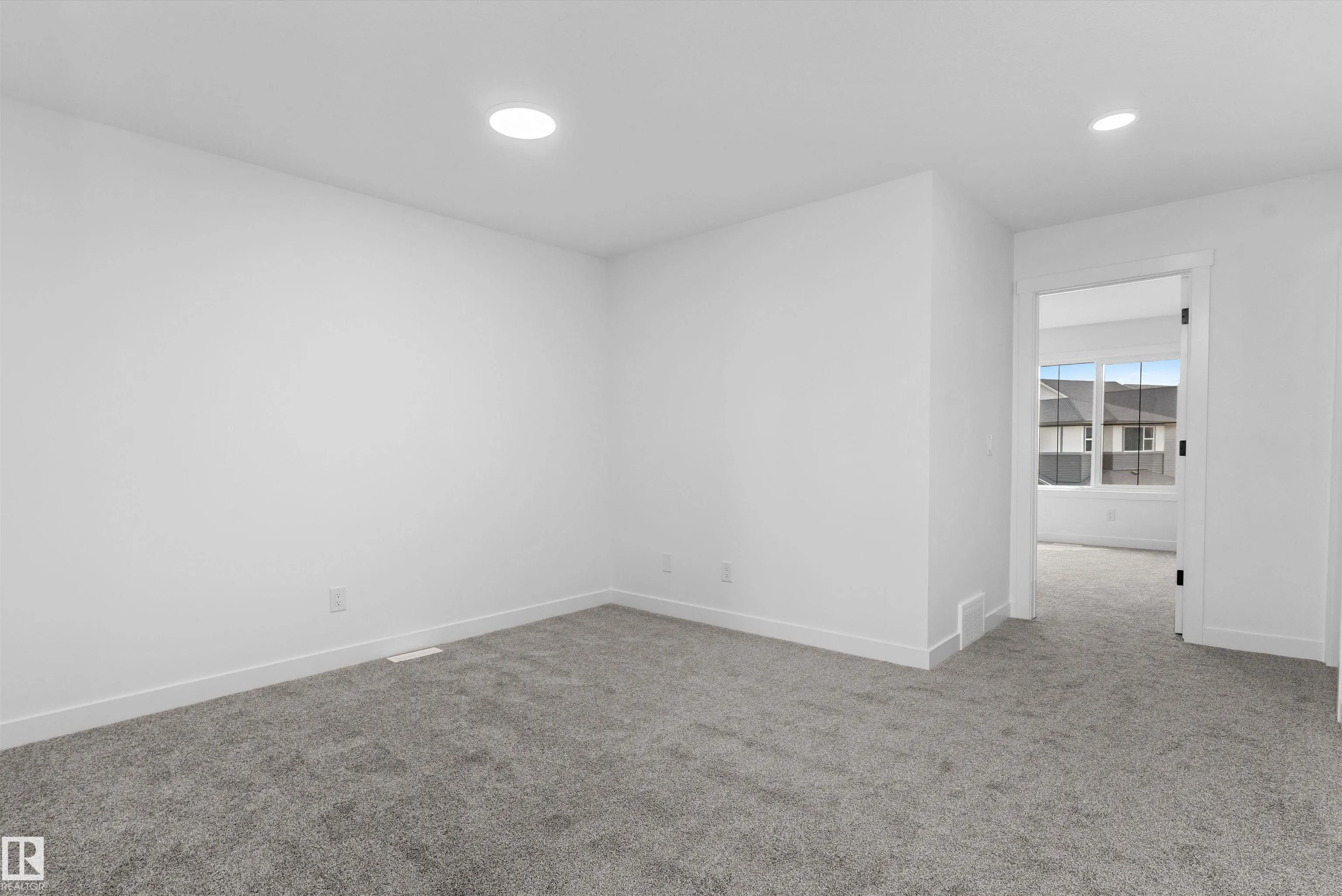 1066 CRISTALL Crescent