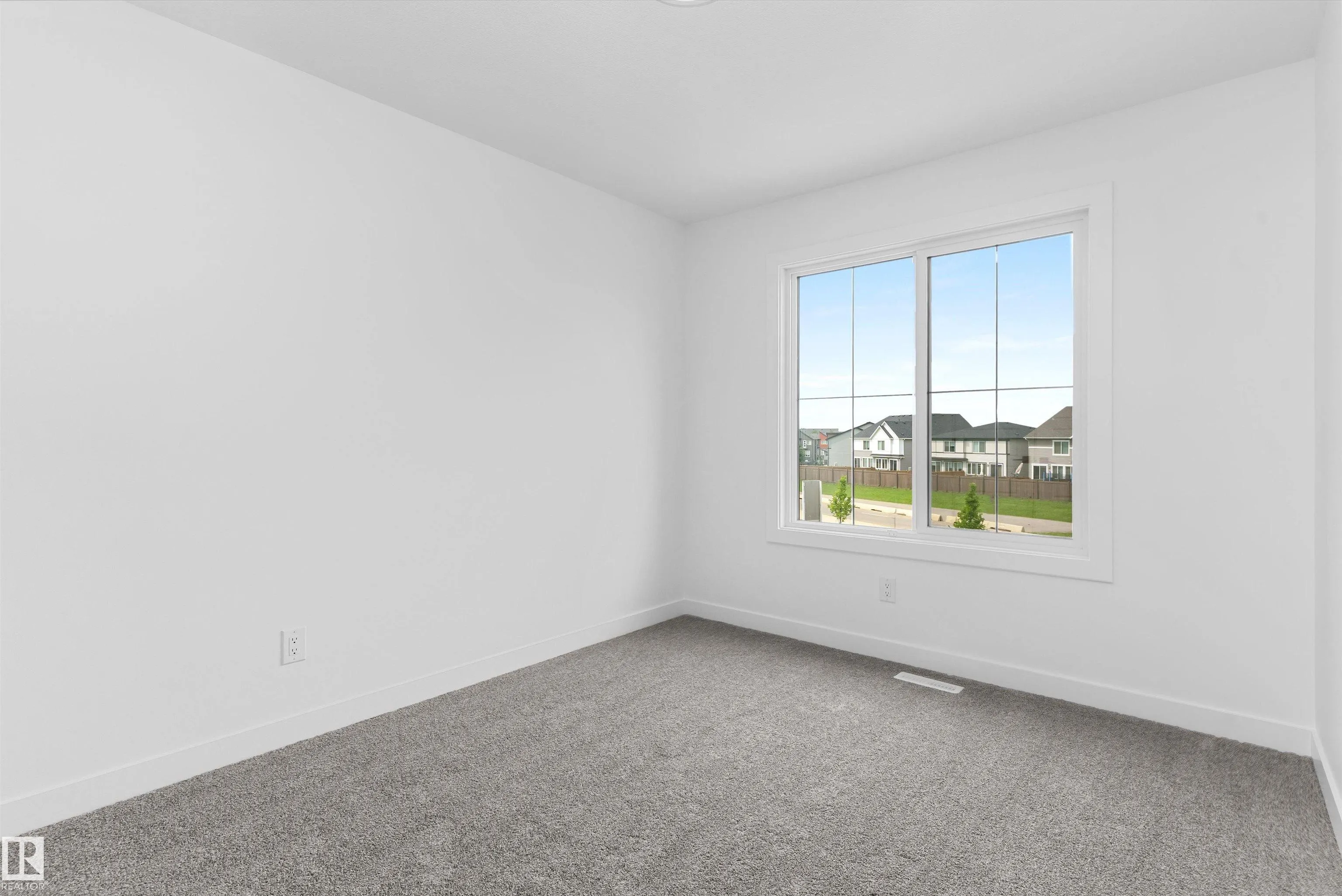 1066 CRISTALL Crescent