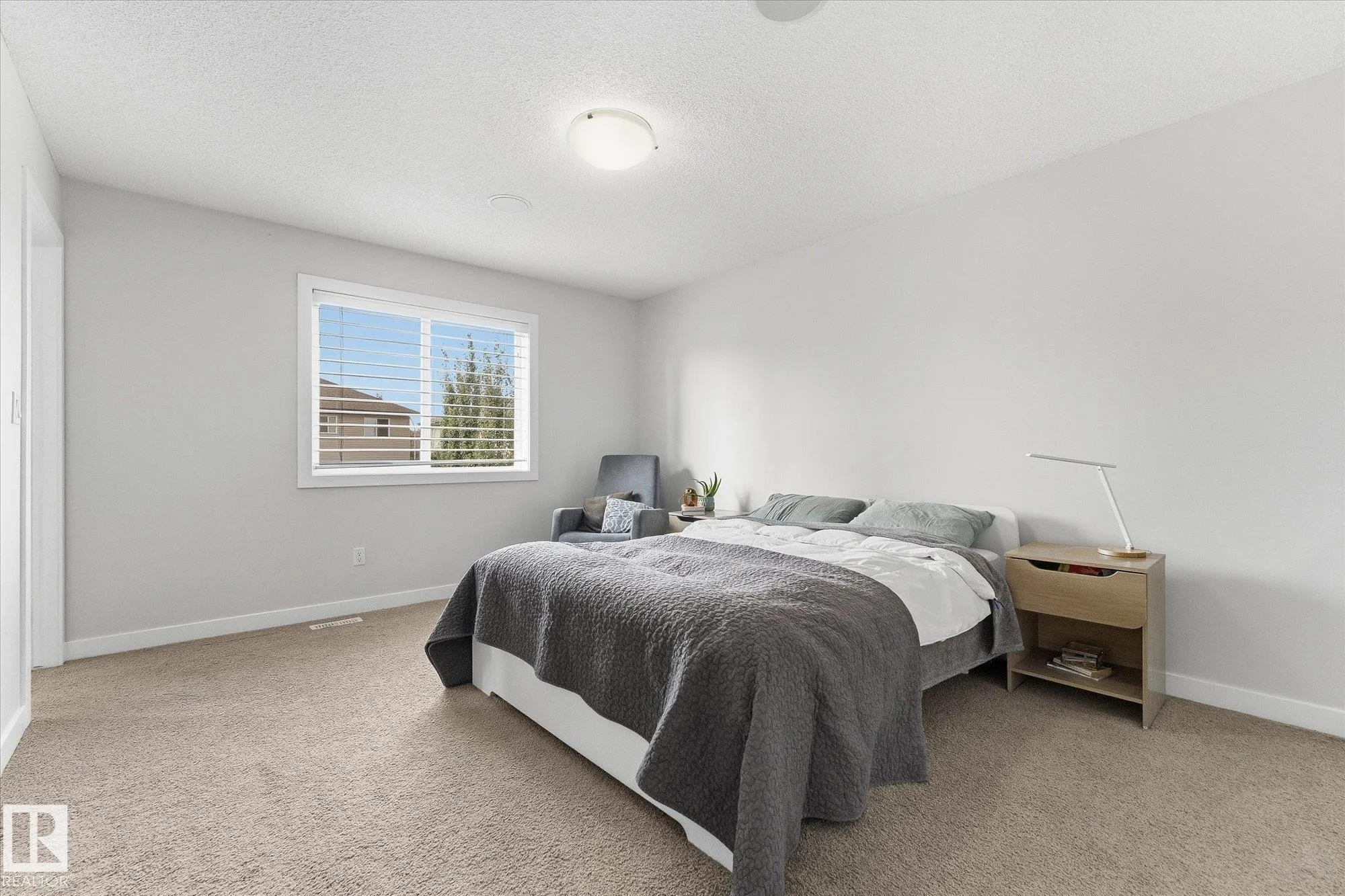 26 HARTWICK Mews