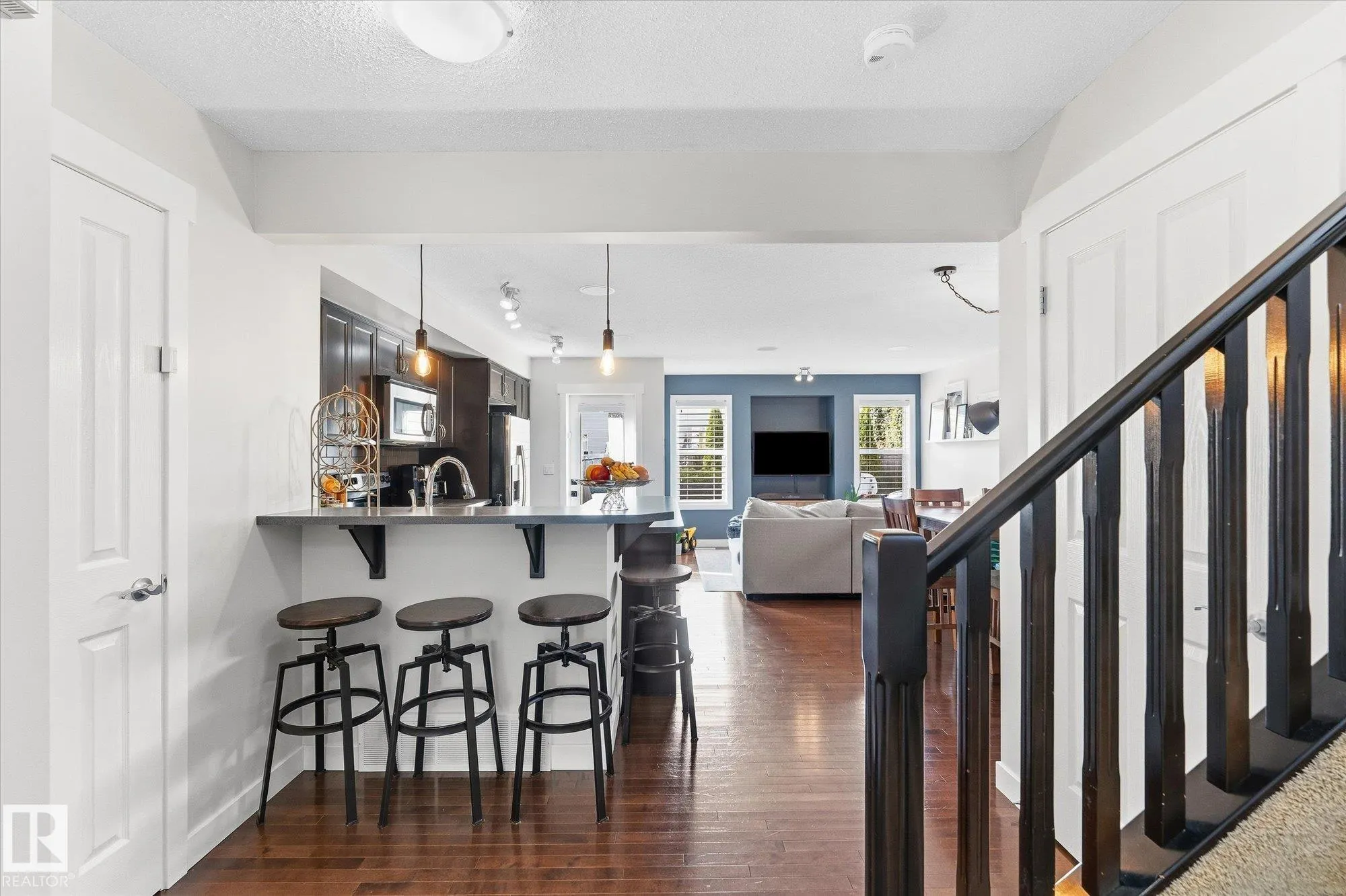 26 HARTWICK Mews
