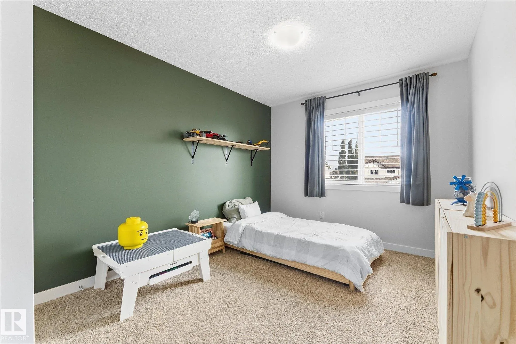 26 HARTWICK Mews