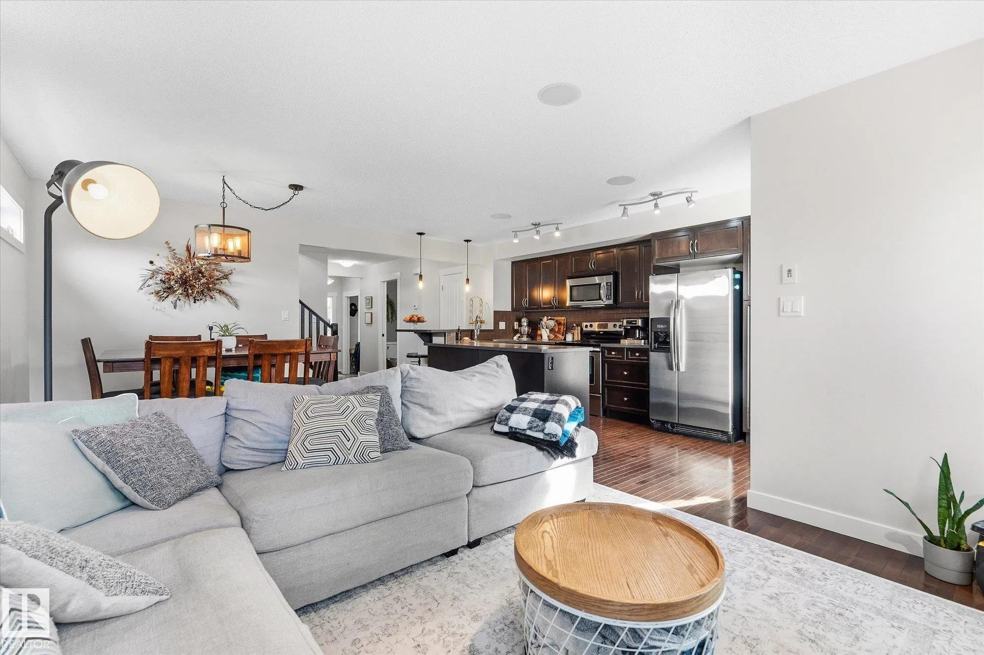 26 HARTWICK Mews