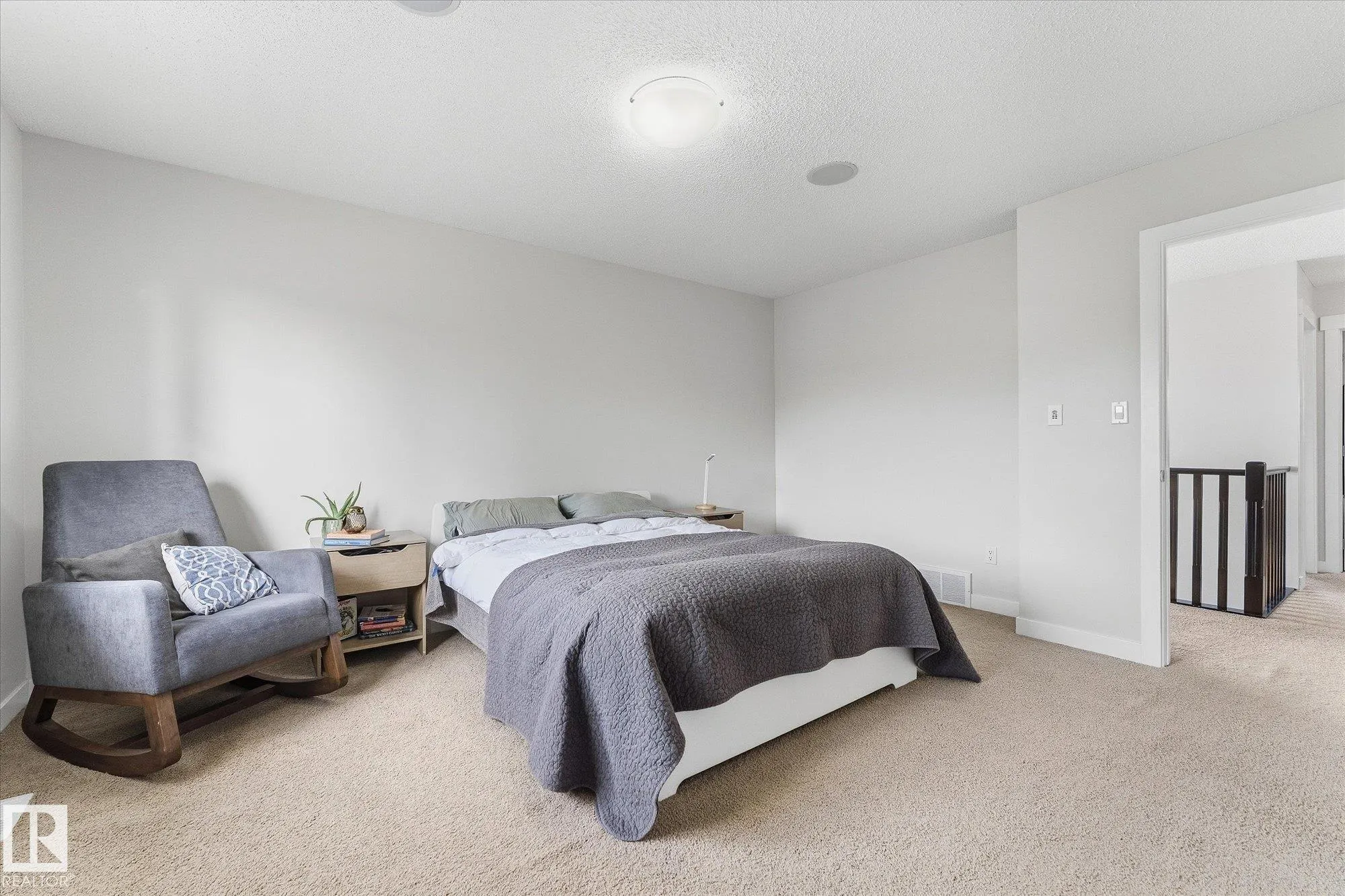 26 HARTWICK Mews