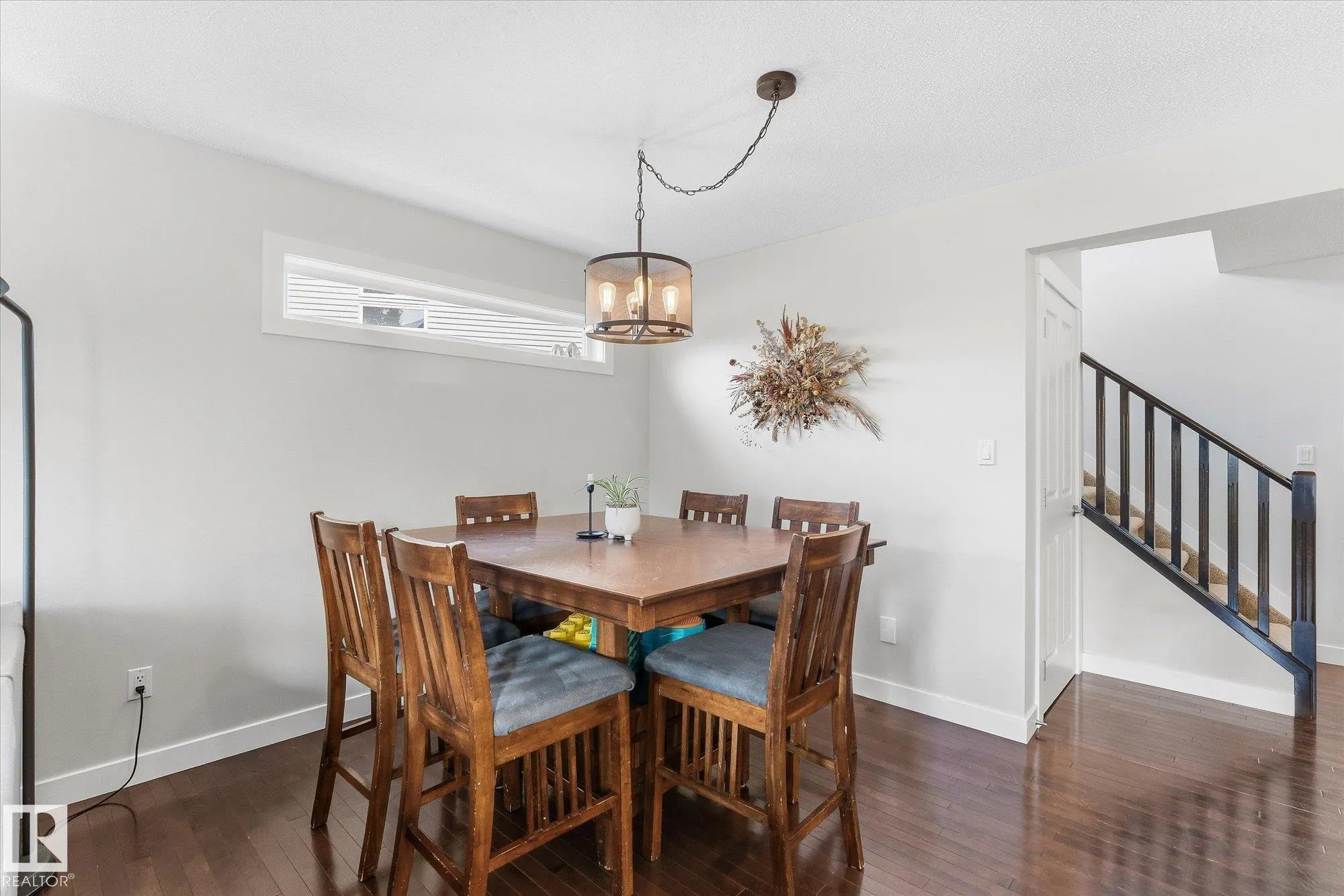 26 HARTWICK Mews