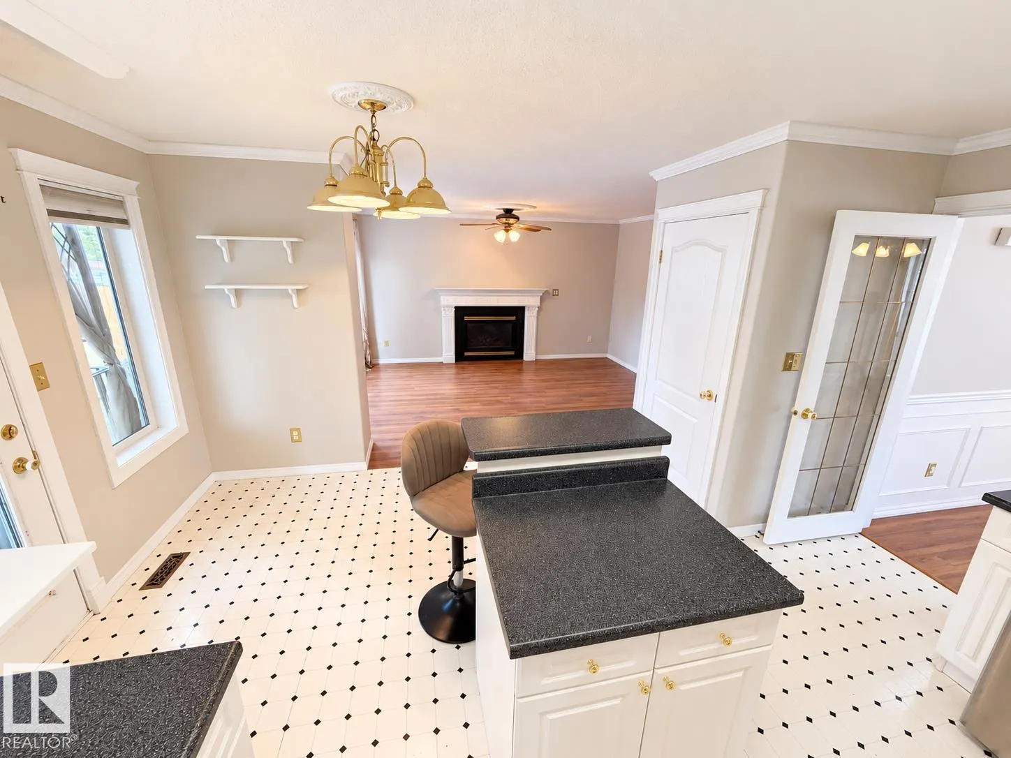 3 HARDCASTLE Place