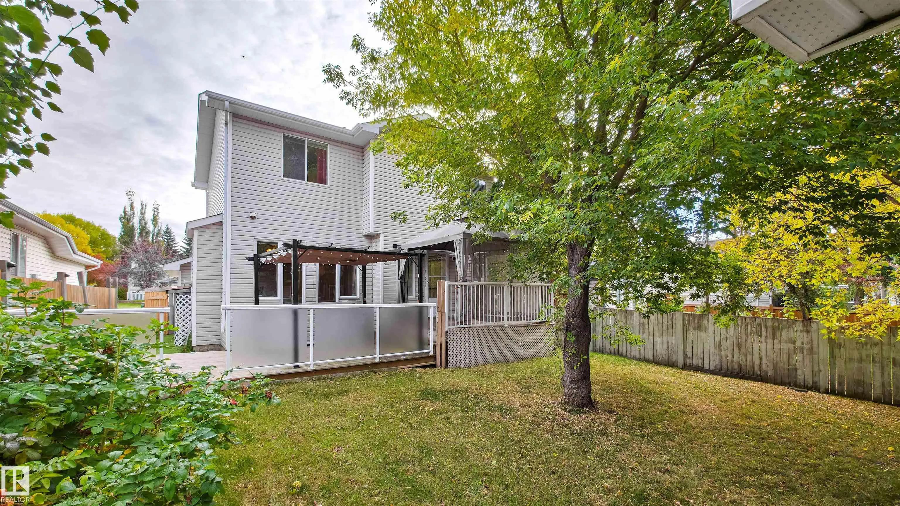 3 HARDCASTLE Place