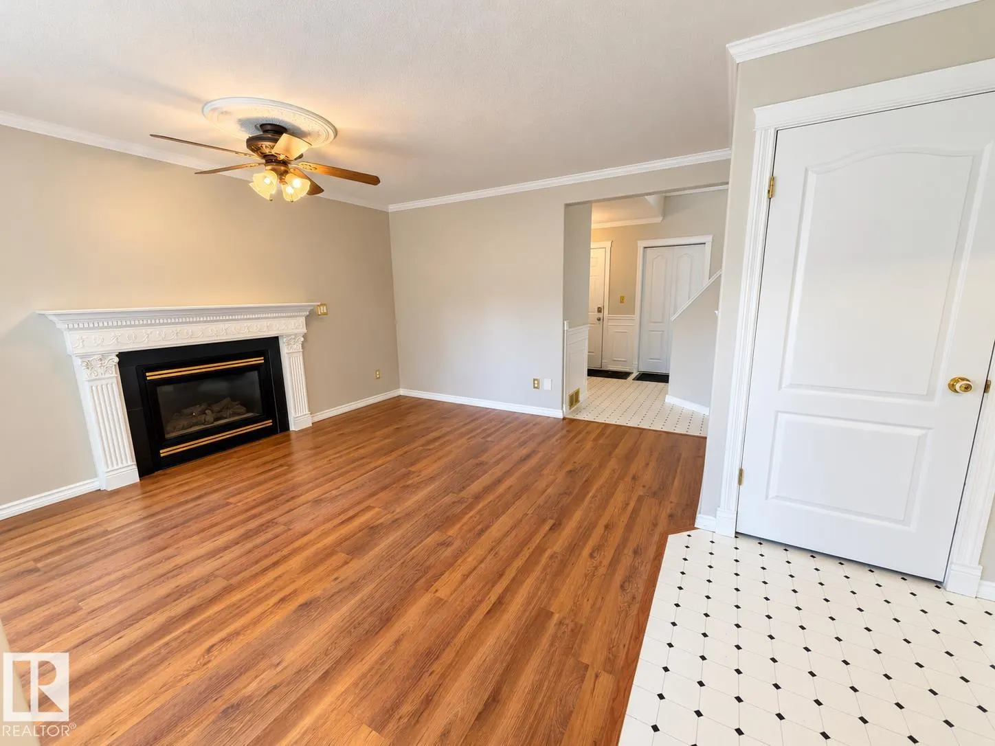 3 HARDCASTLE Place