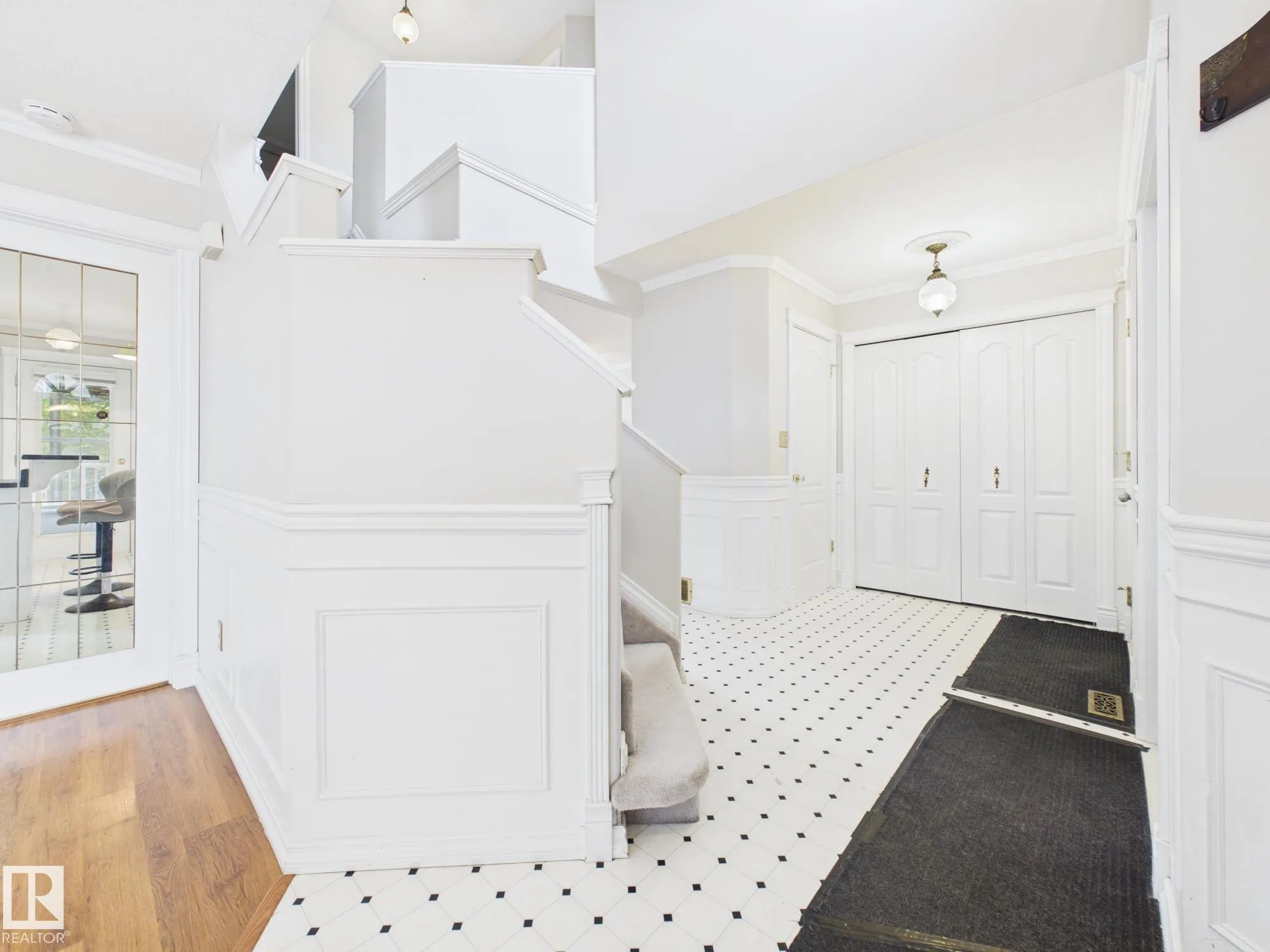 3 HARDCASTLE Place