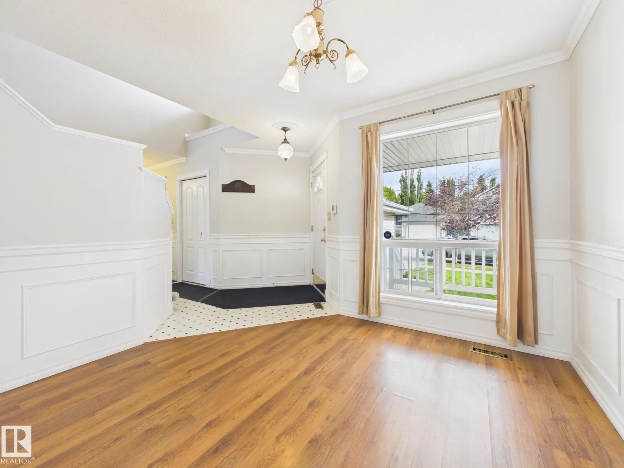 3 HARDCASTLE Place