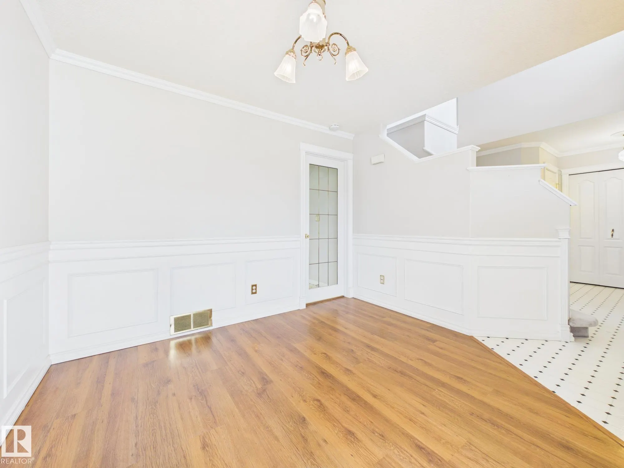 3 HARDCASTLE Place