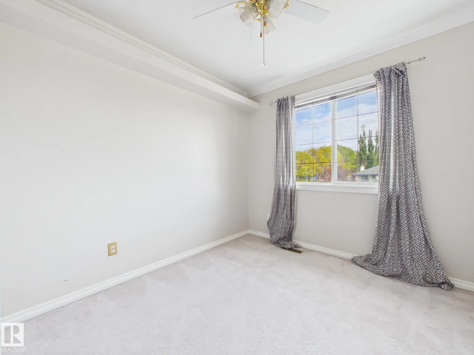 3 HARDCASTLE Place