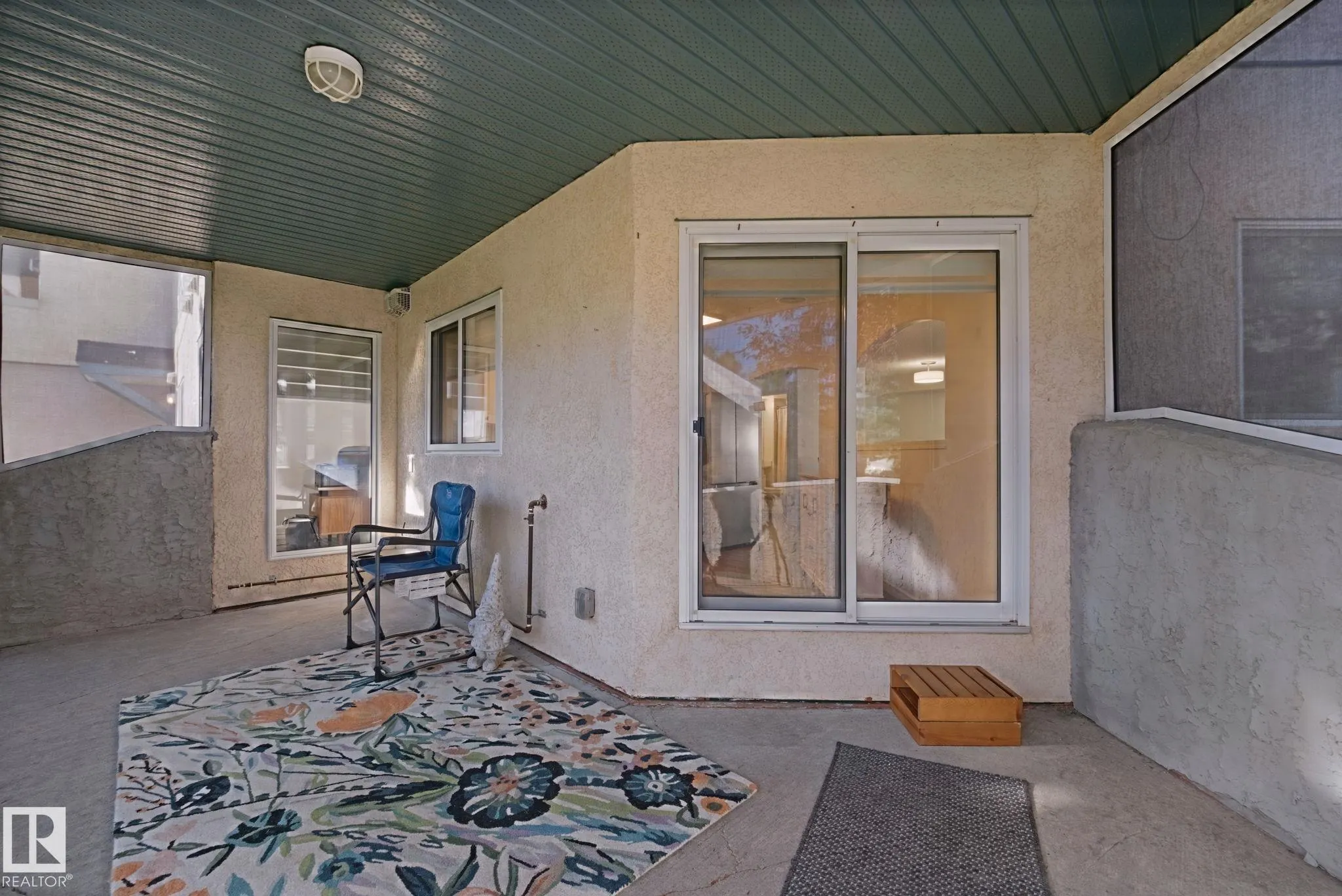 182 HADDOW Close