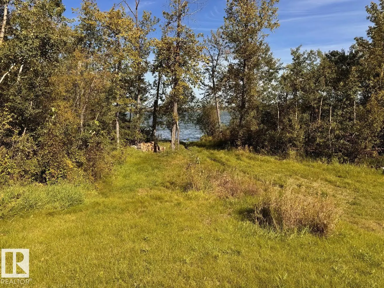210 61121 Rge Rd 464