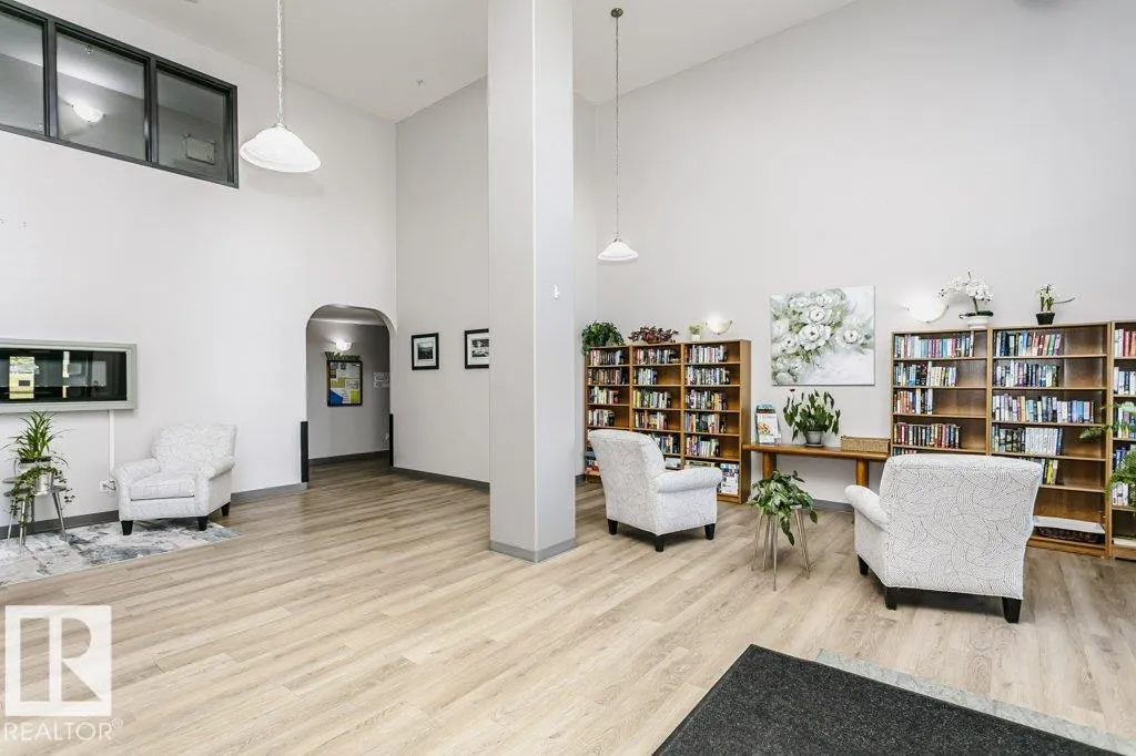 9995 93 Avenue