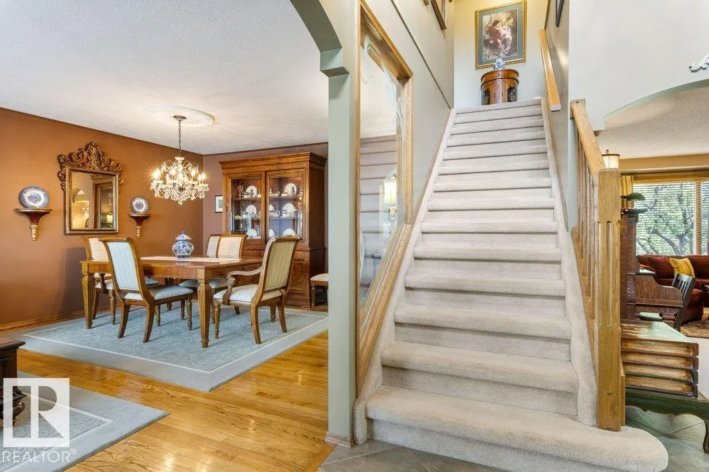 37 HUNTINGTON Crescent