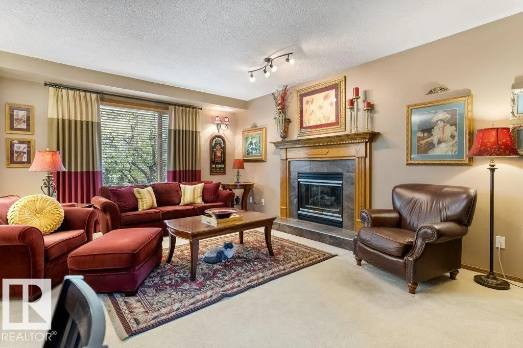37 HUNTINGTON Crescent