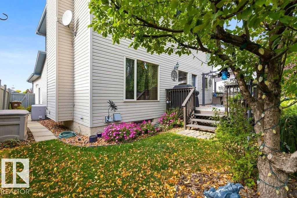 37 HUNTINGTON Crescent