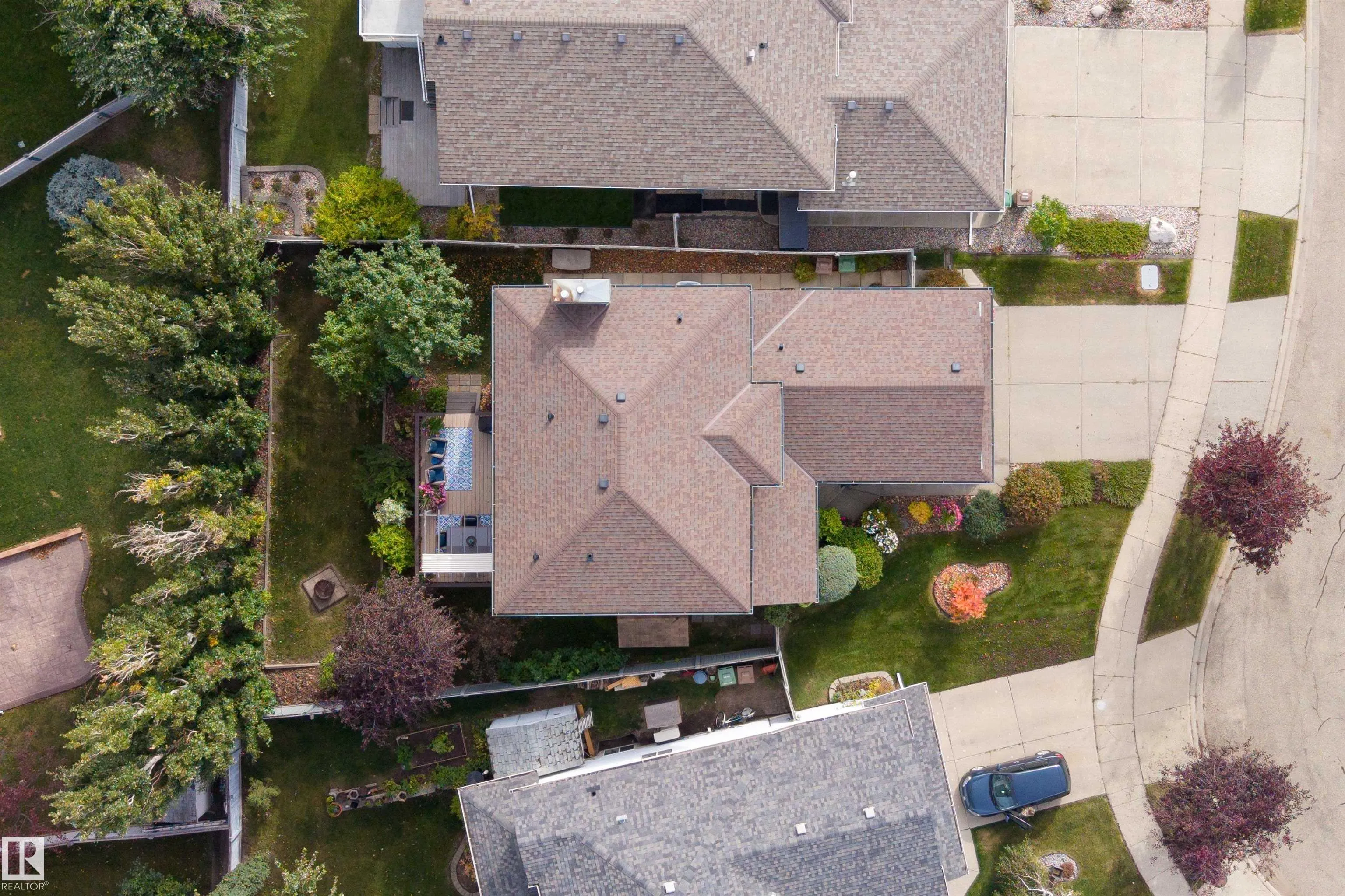 37 HUNTINGTON Crescent