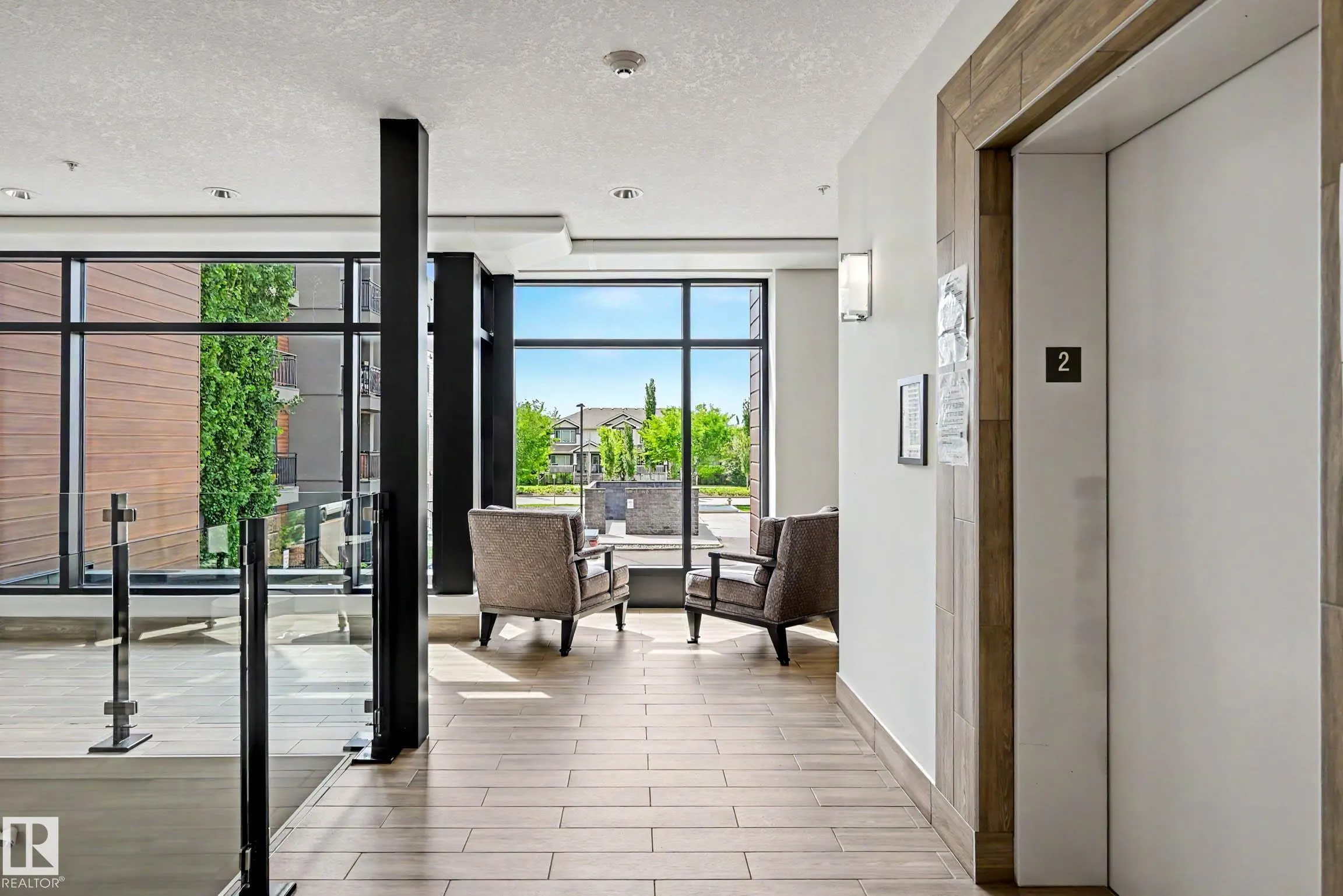 1004 ROSENTHAL Boulevard