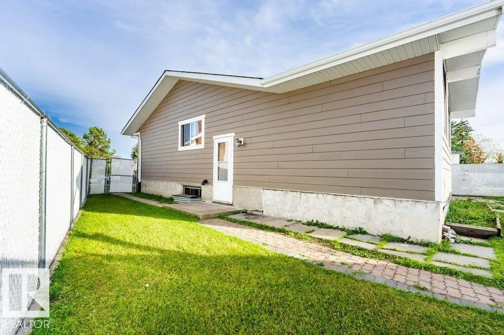 1139 Lakewood Road