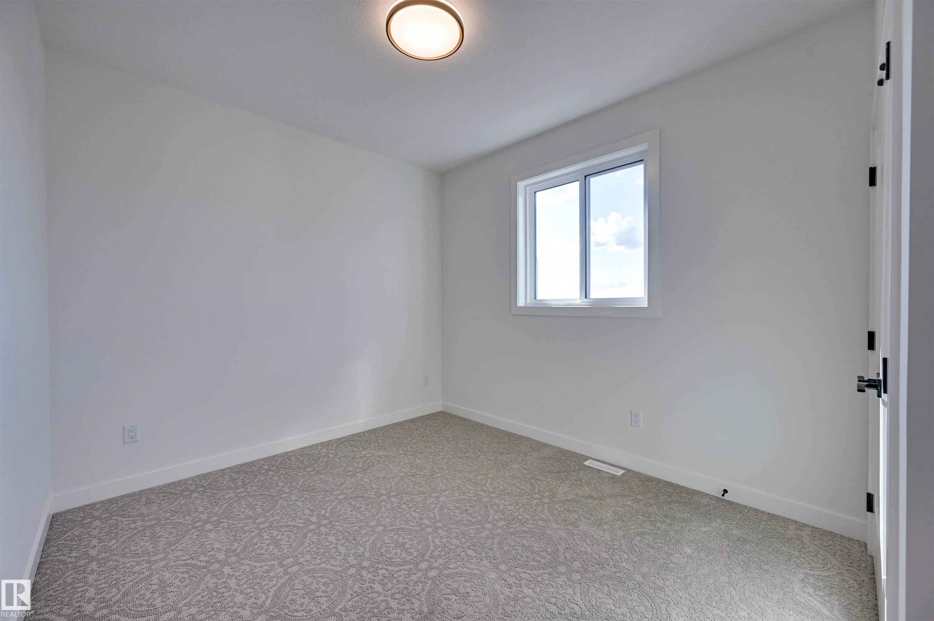 10 Owl Ridge Close
