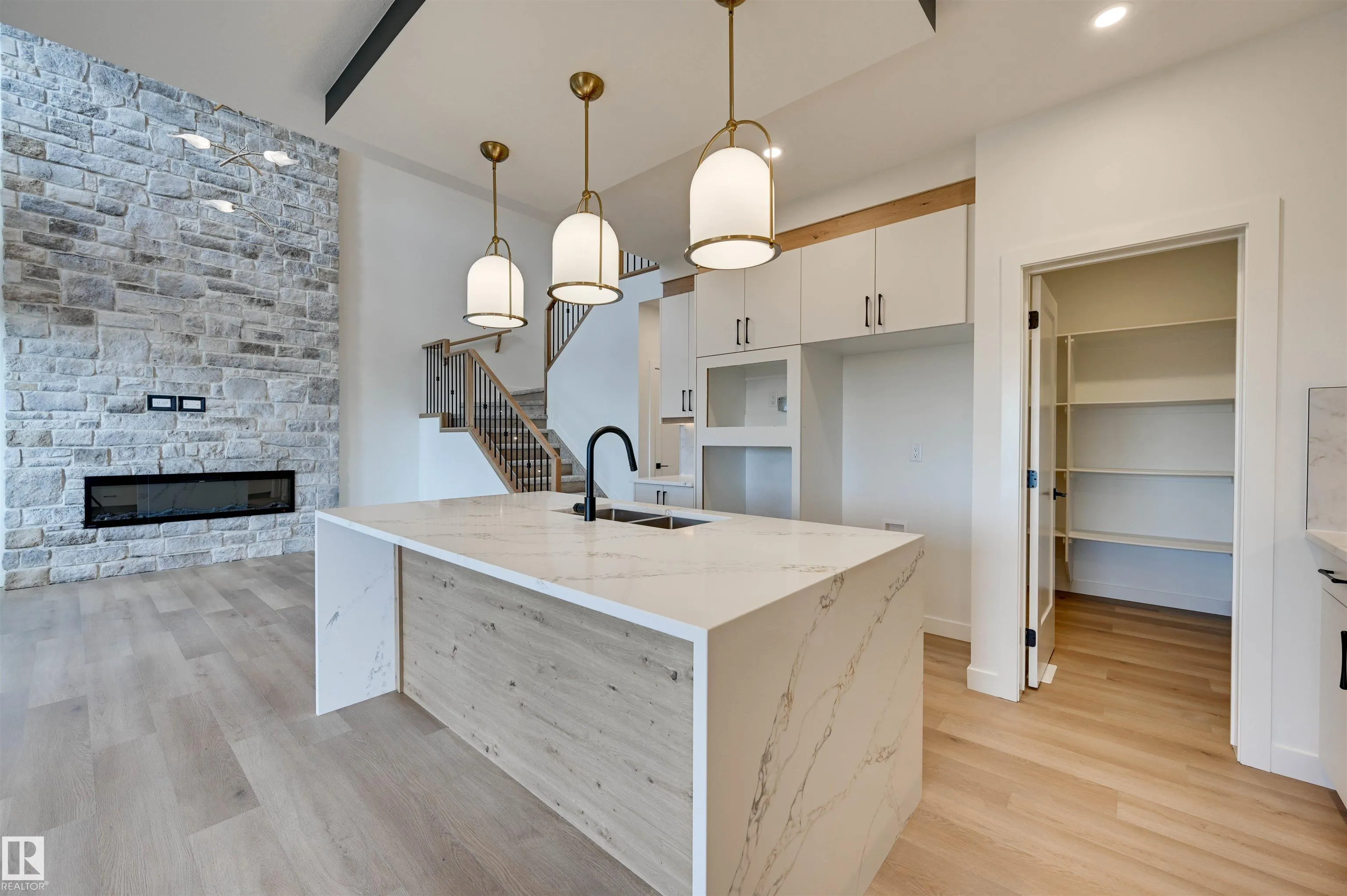 10 Owl Ridge Close