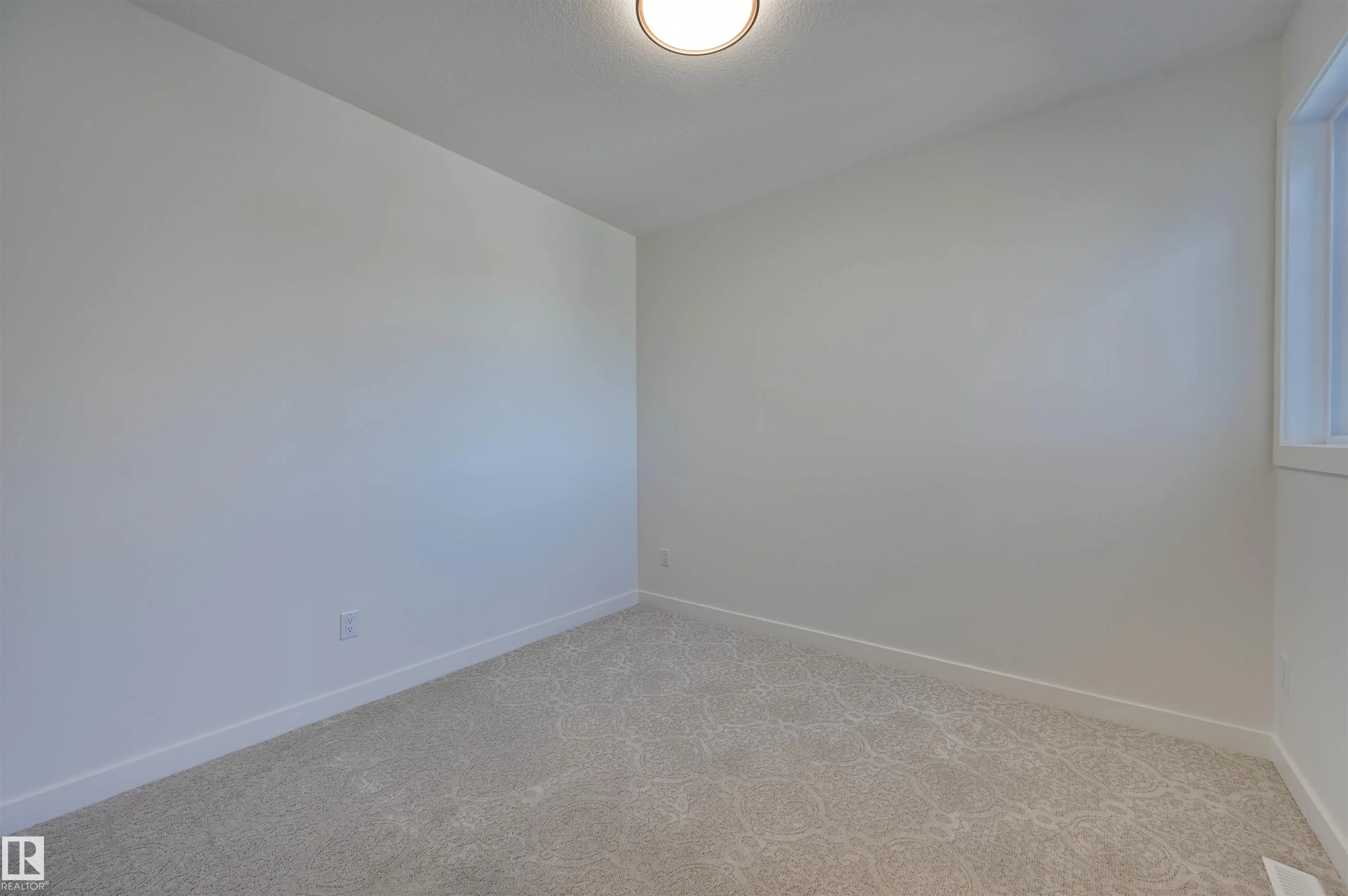 10 Owl Ridge Close