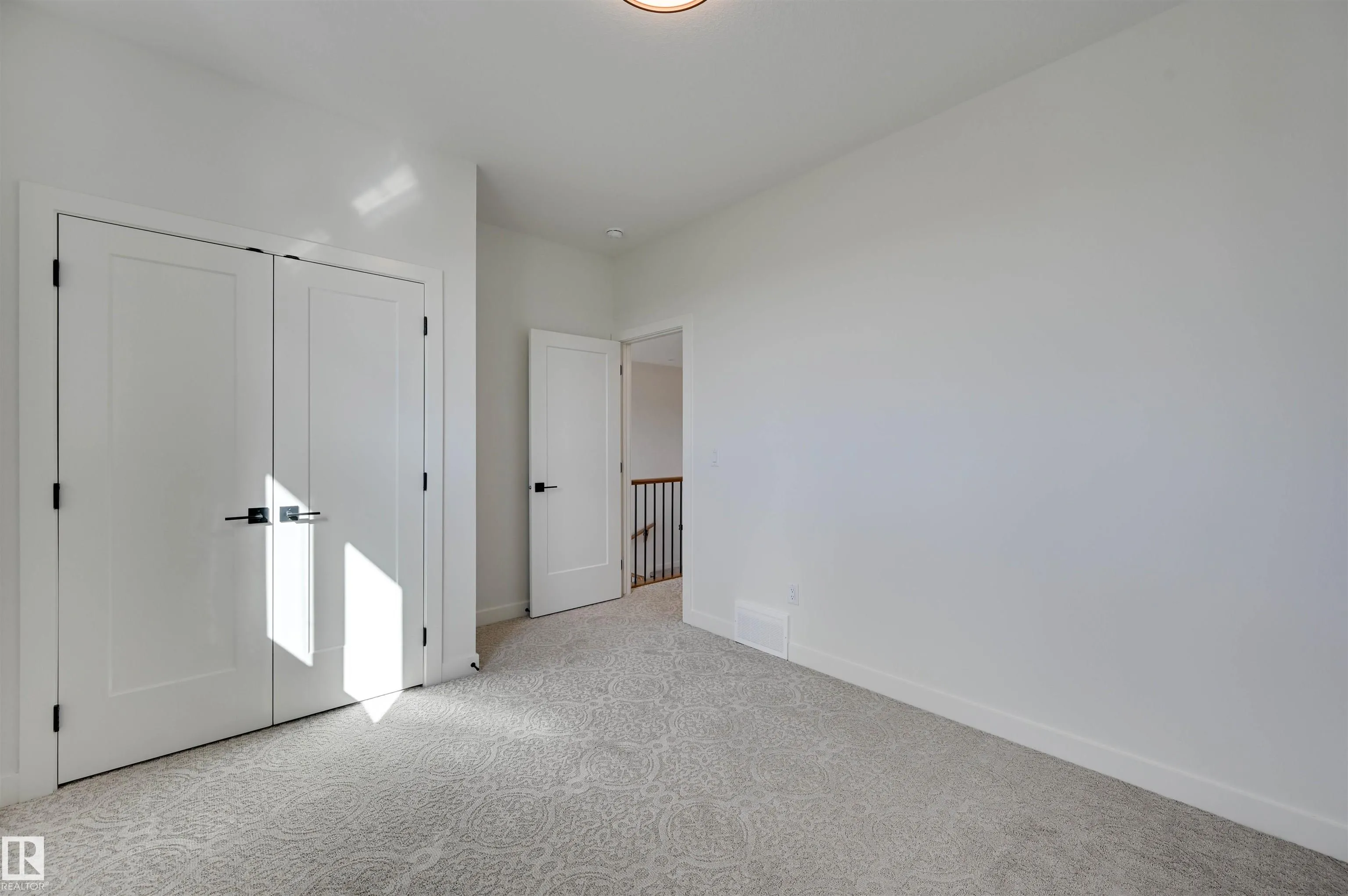 10 Owl Ridge Close