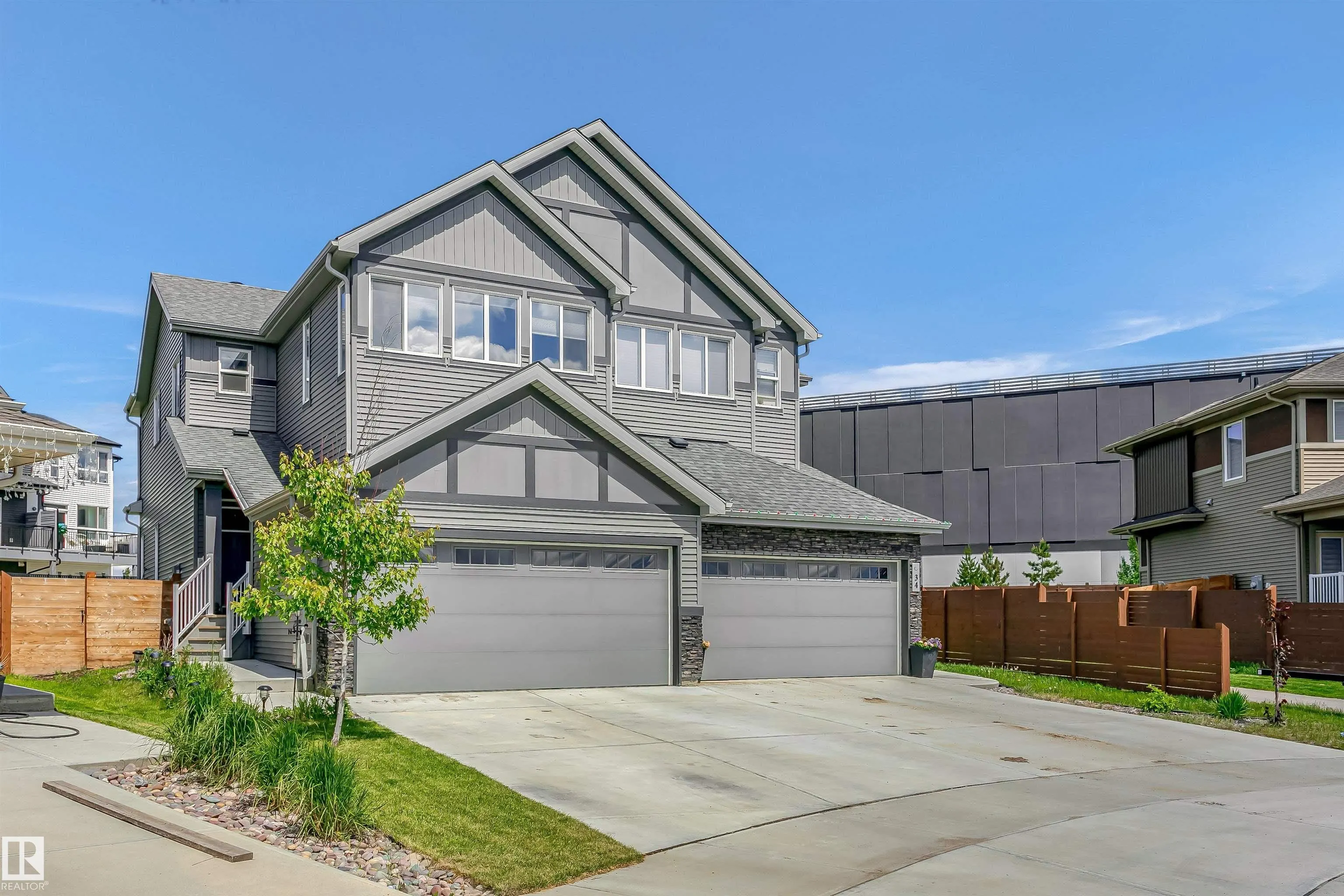 32 juneau Way