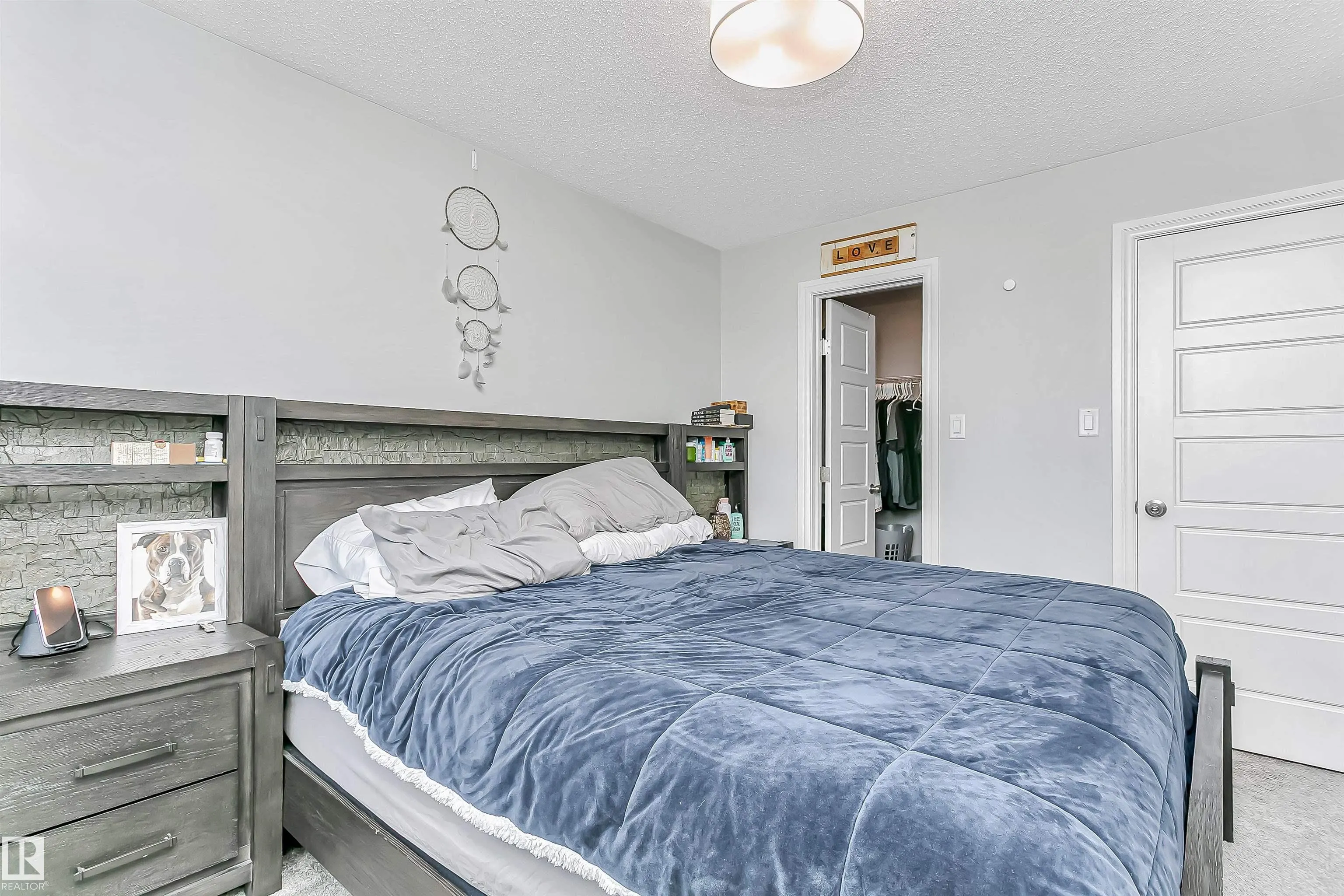 32 juneau Way