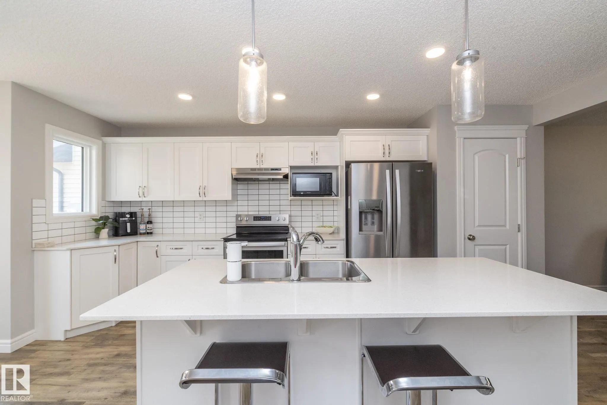 803 Secord Boulevard