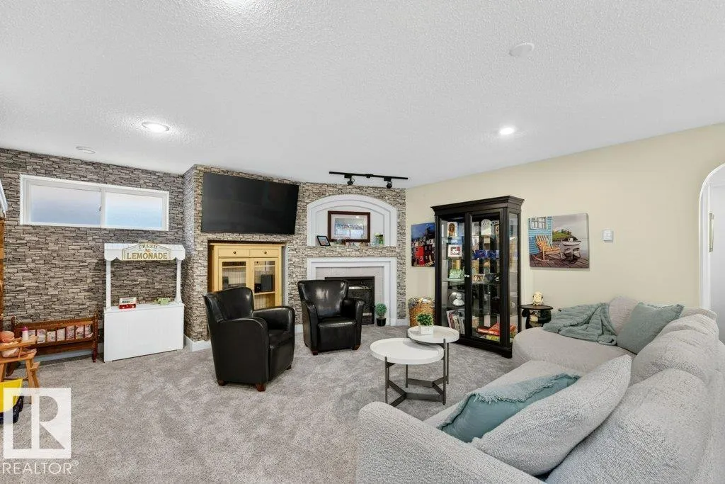 41 North Ridge Drive